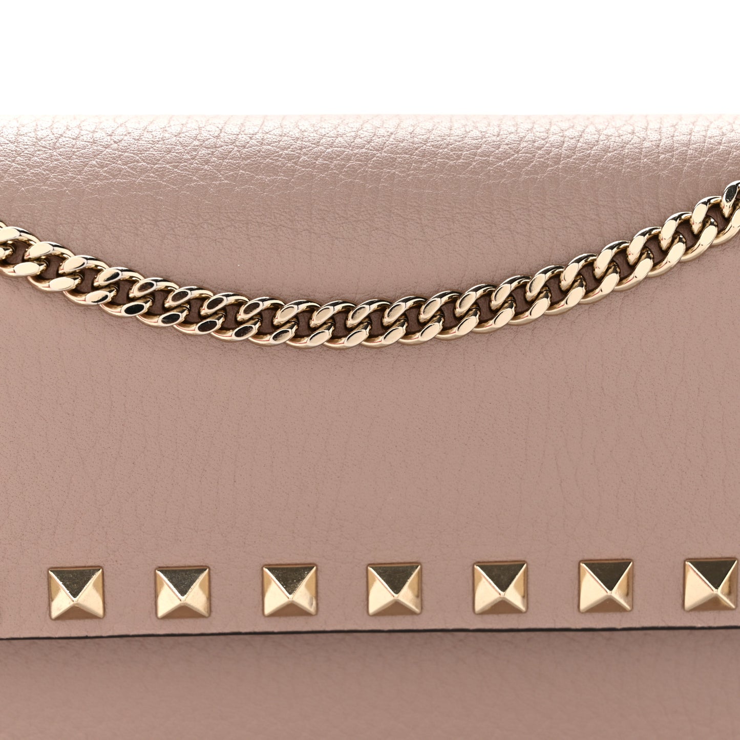 Pebbled Calfskin Rockstud Flap Wallet On Chain Poudre