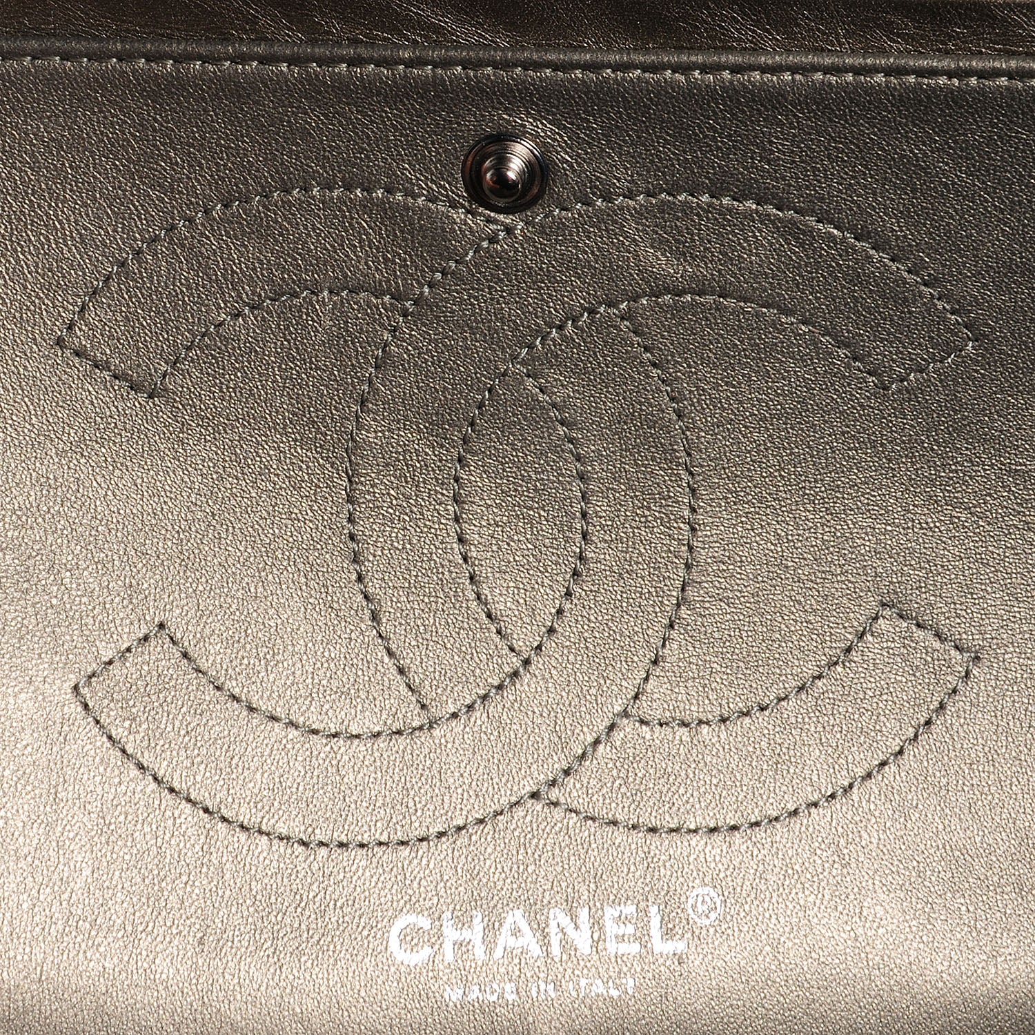 Chanel Aged Calfskin 2.55 Reissue 226 Flap Metallic Light Gold 8 of 9