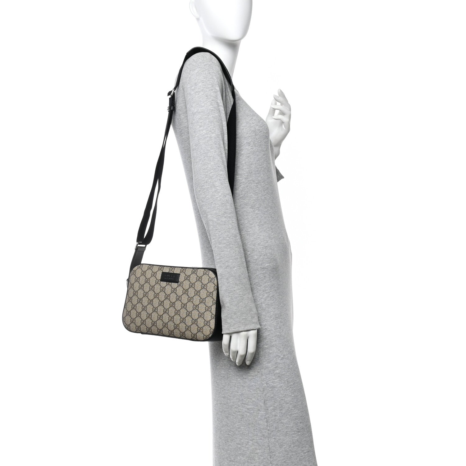 Gucci GG Supreme Monogram Camera Bag Beige Black 1848066