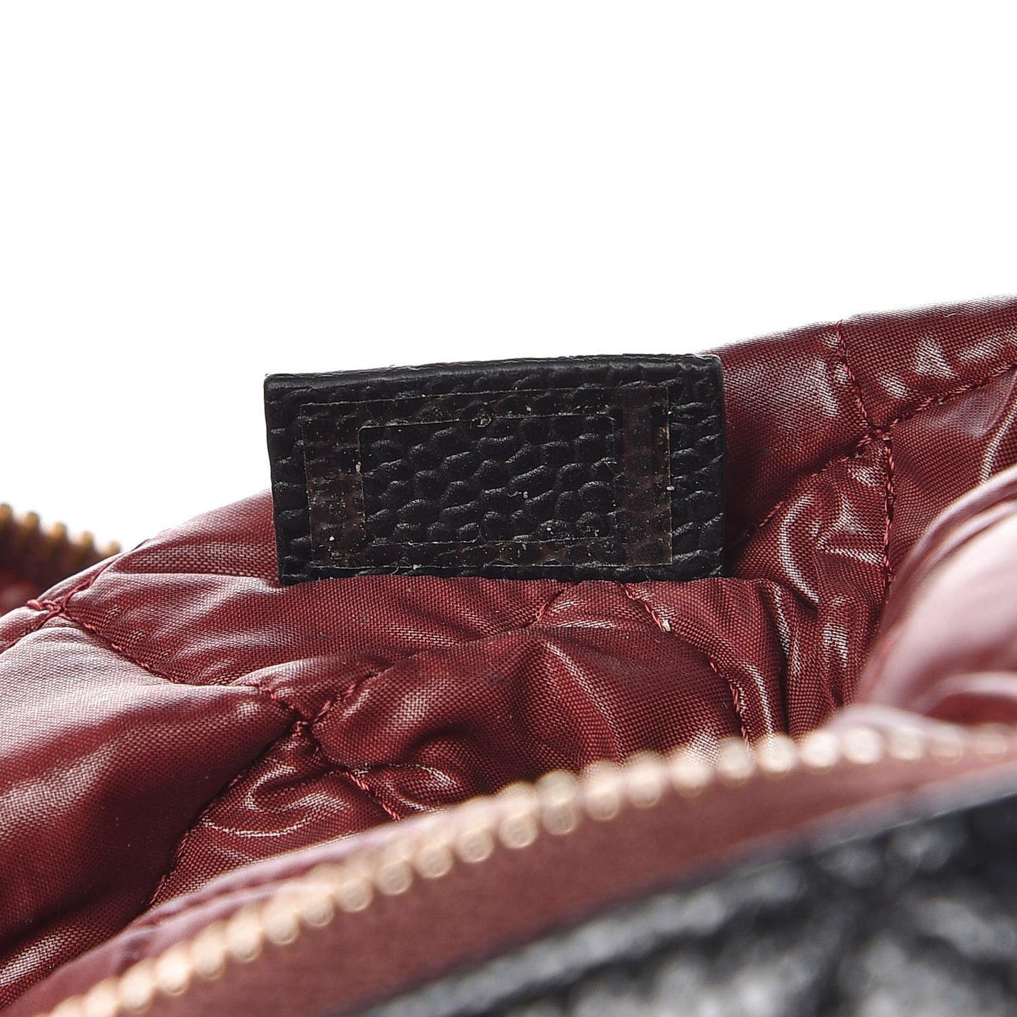 Caviar Quilted Medium Cosmetic Case Black