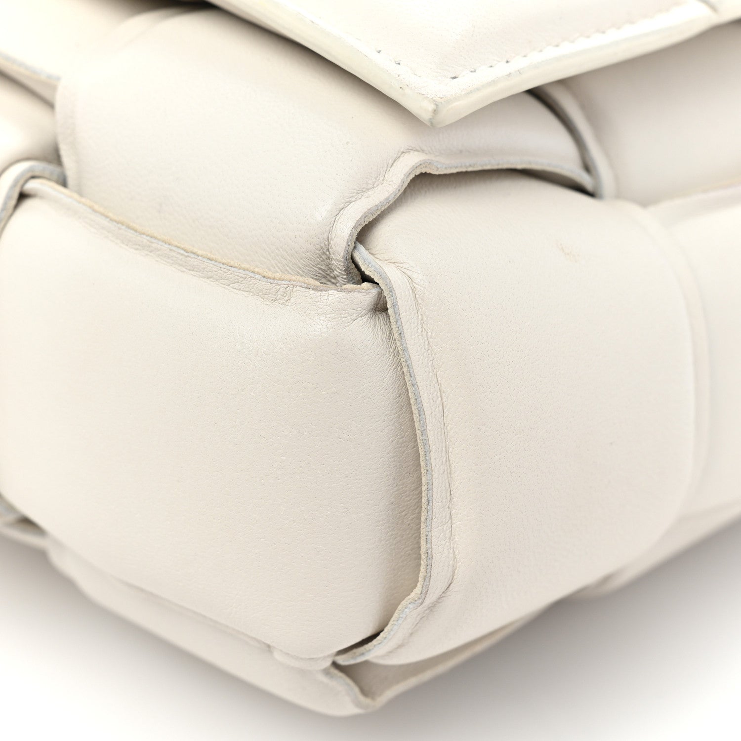 Bottega Veneta Lambskin Maxi Intreccio Padded Chain Cassette Crossbody Bag White 15 of 22