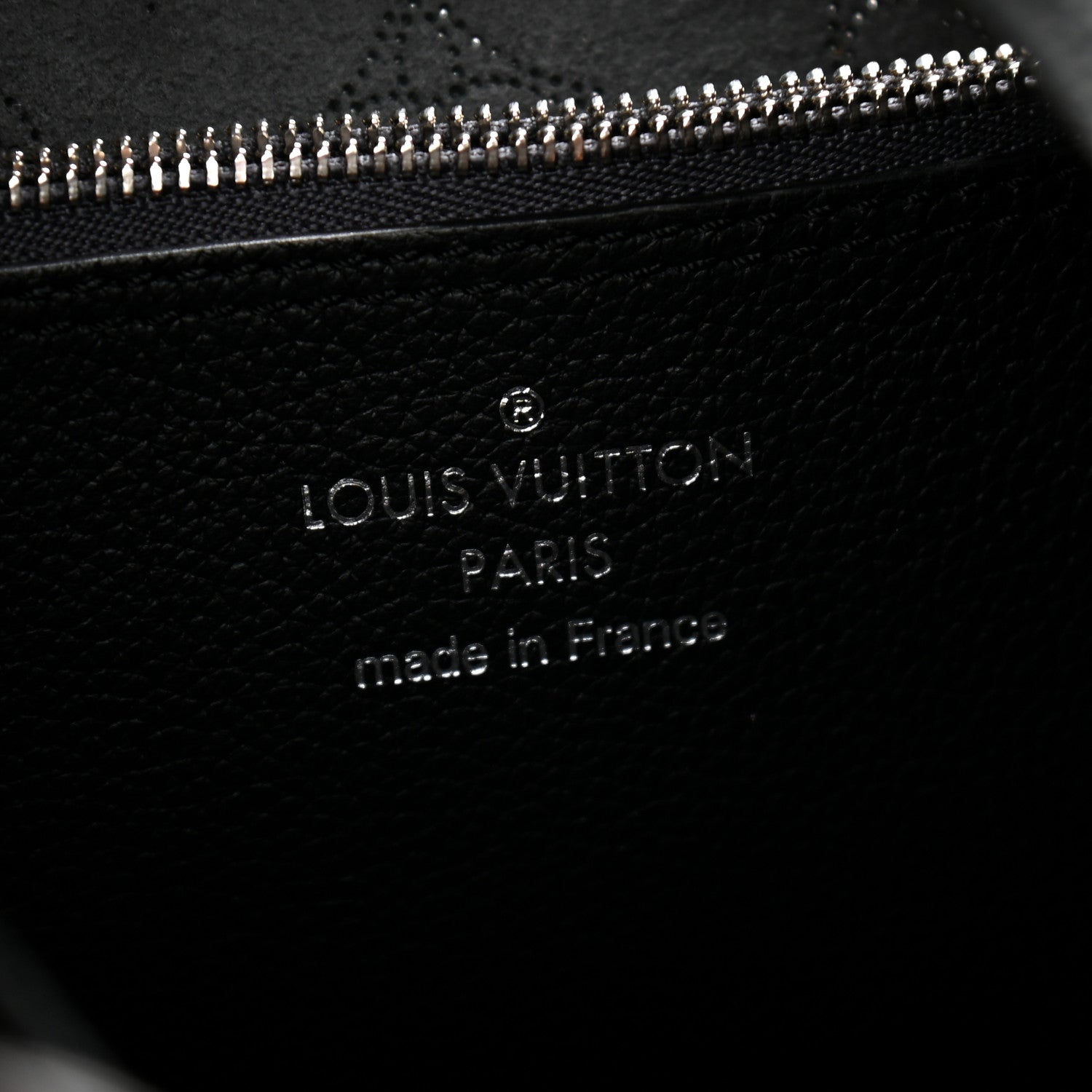 Louis Vuitton Mahina Carmel Hobo Black 6 of 12