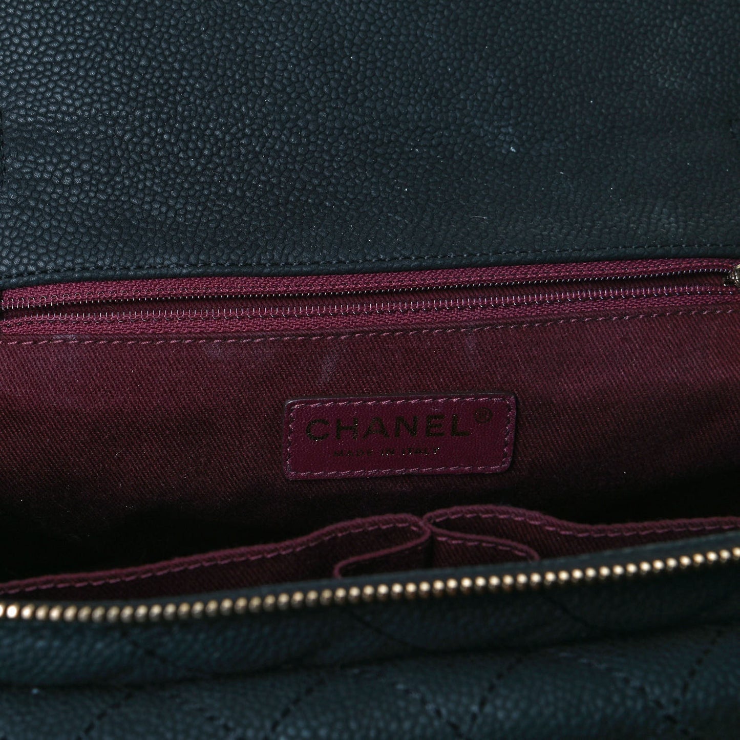Iridescent Grained Calfskin Quilted Globe Trotter Vanity Case Black