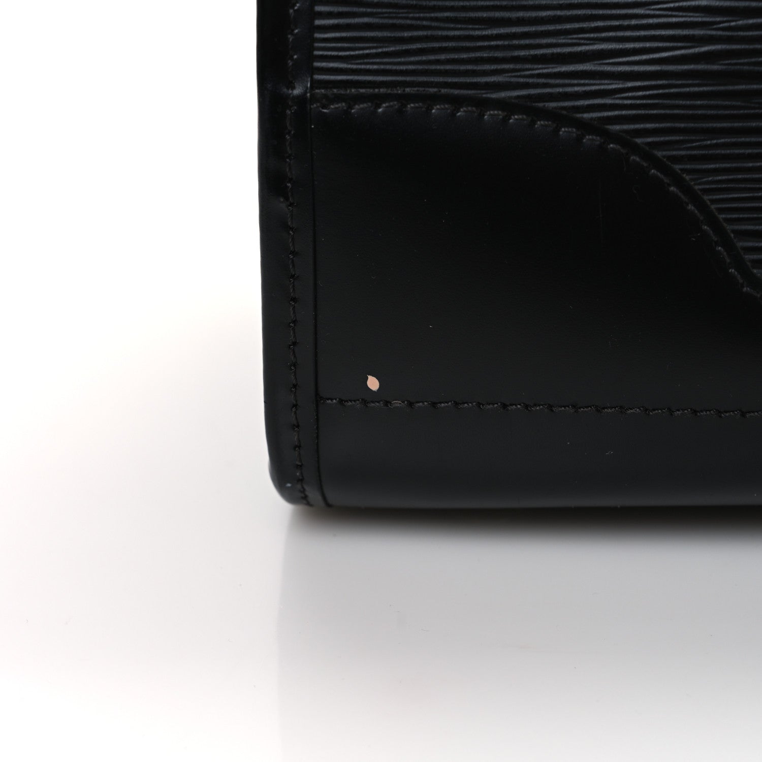 Louis Vuitton Epi Madeleine GM Black 13 of 13
