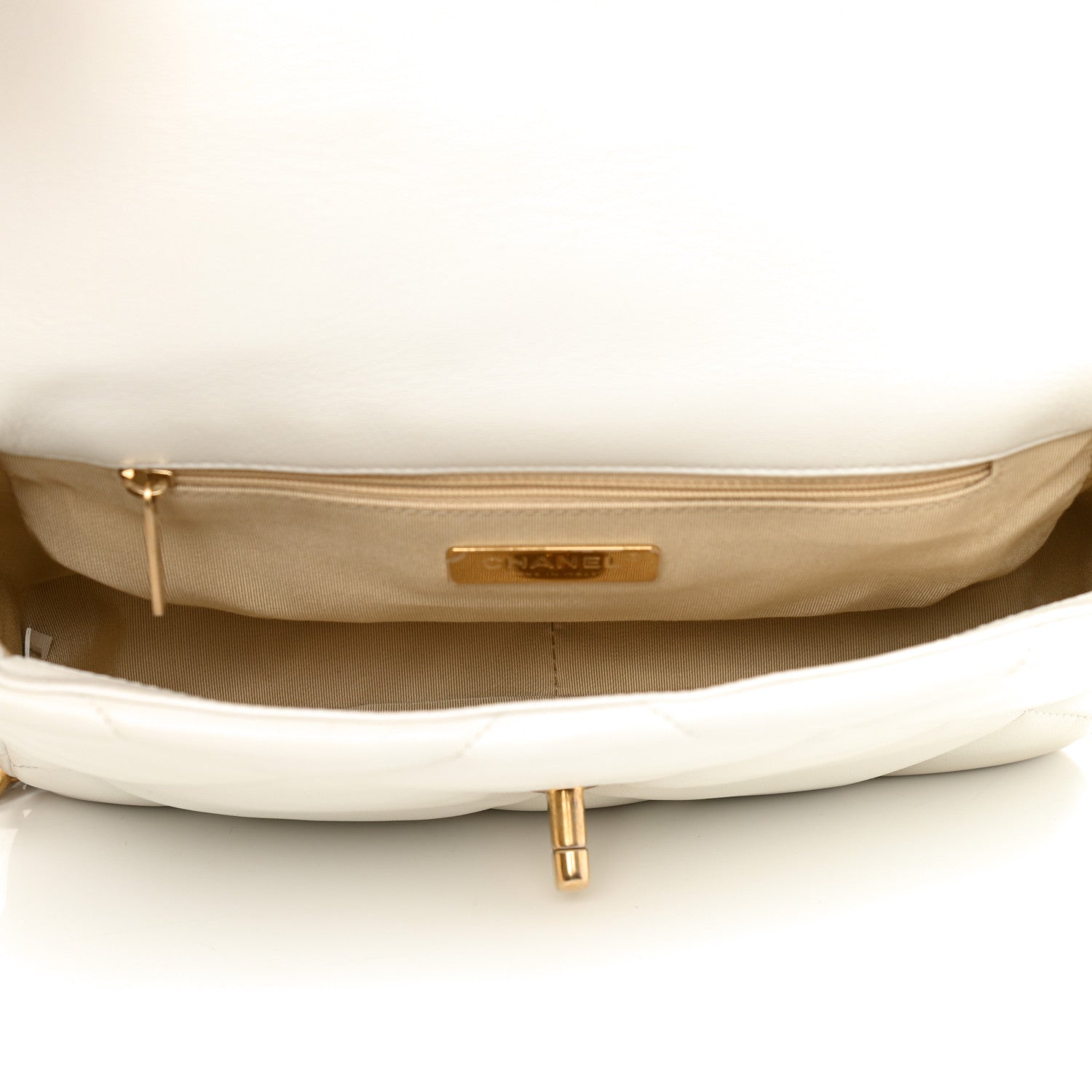 Chanel Goatskin Quilted Medium Chanel 19 Flap White 5 of 9