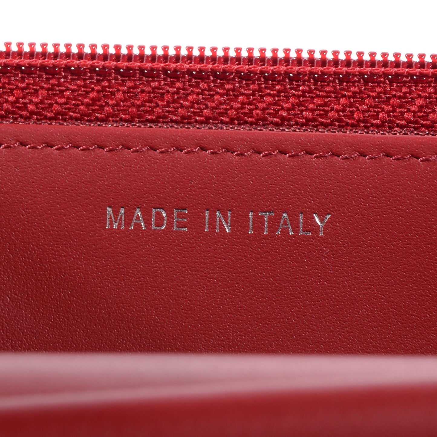 Caviar Quilted Boy Wallet On Chain WOC Red