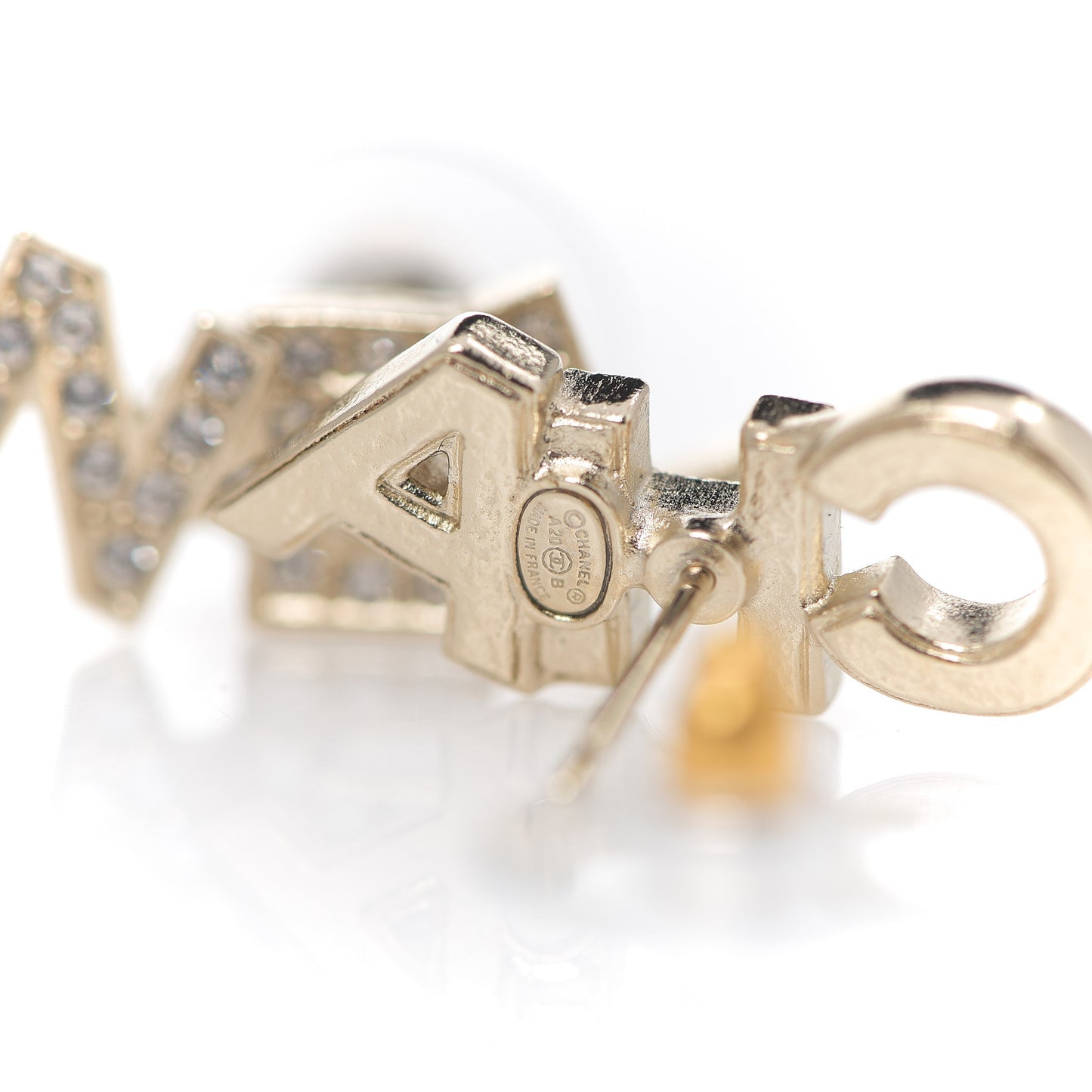 Crystal Pearl Signature Stud Earrings Gold