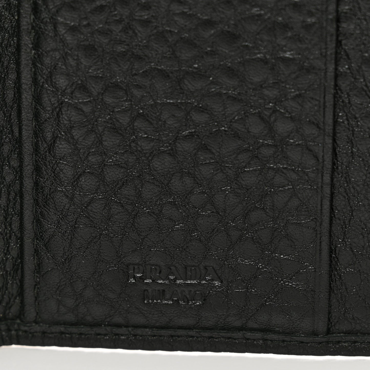 Vitello Daino Metal Tri-Fold Wallet Black