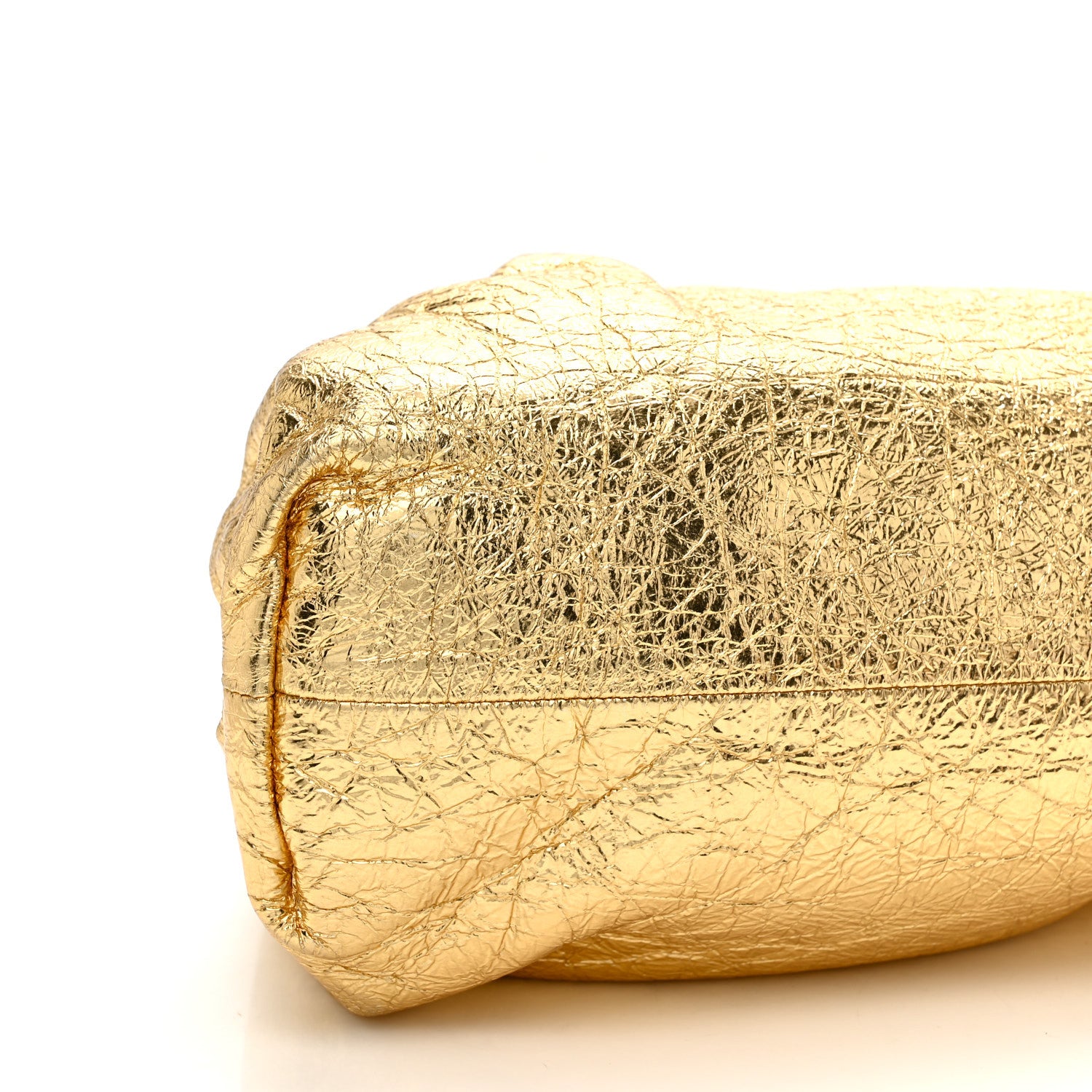 Bottega Veneta Metallic Crinkled Lambskin The Pouch Oversized Clutch Oro 10 of 11