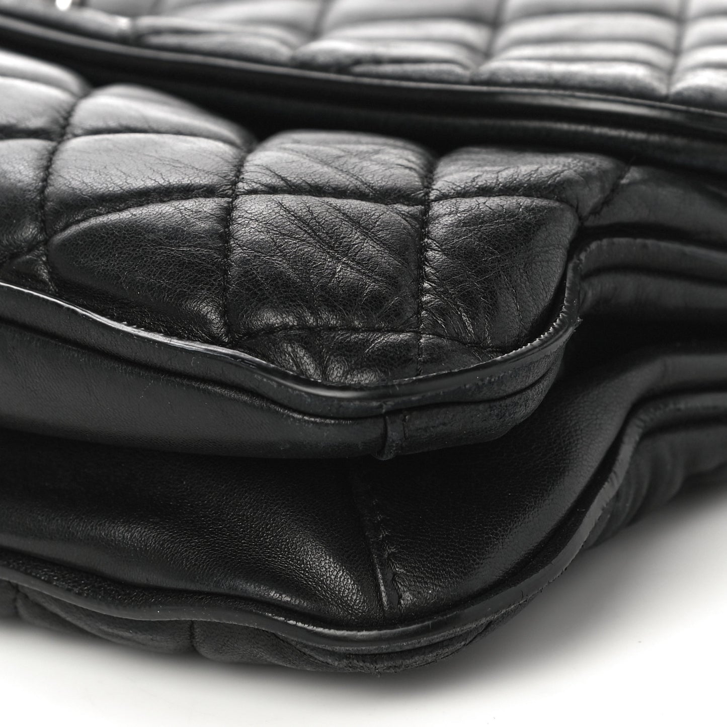 Lambskin Quilted Large Pagode Piping Flap Black