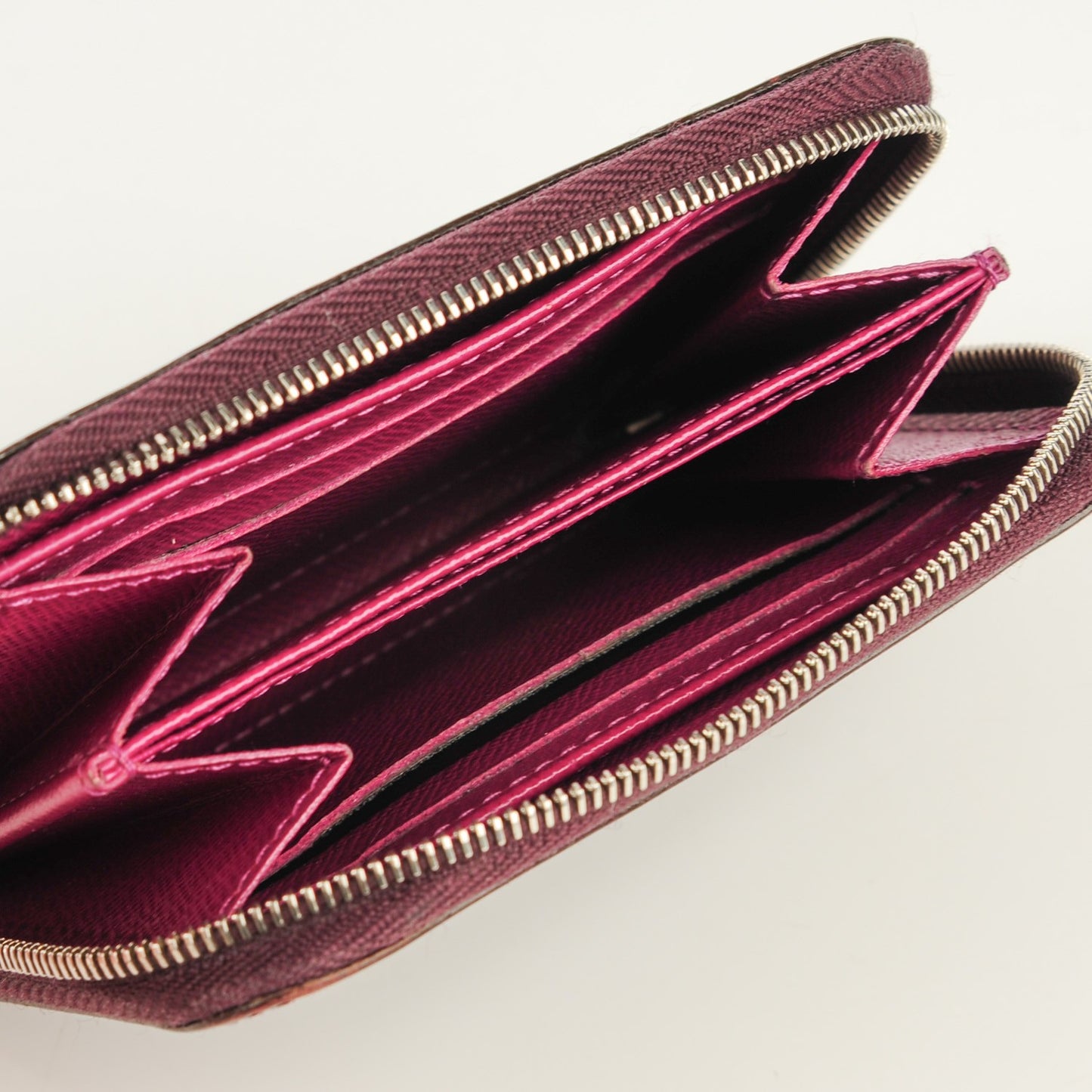 Epi Zippy Coin Purse Cassis