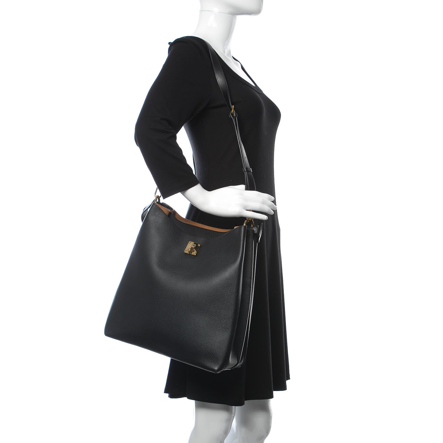 MCM Grained Calfskin Large Milla Hobo Black 3 of 11