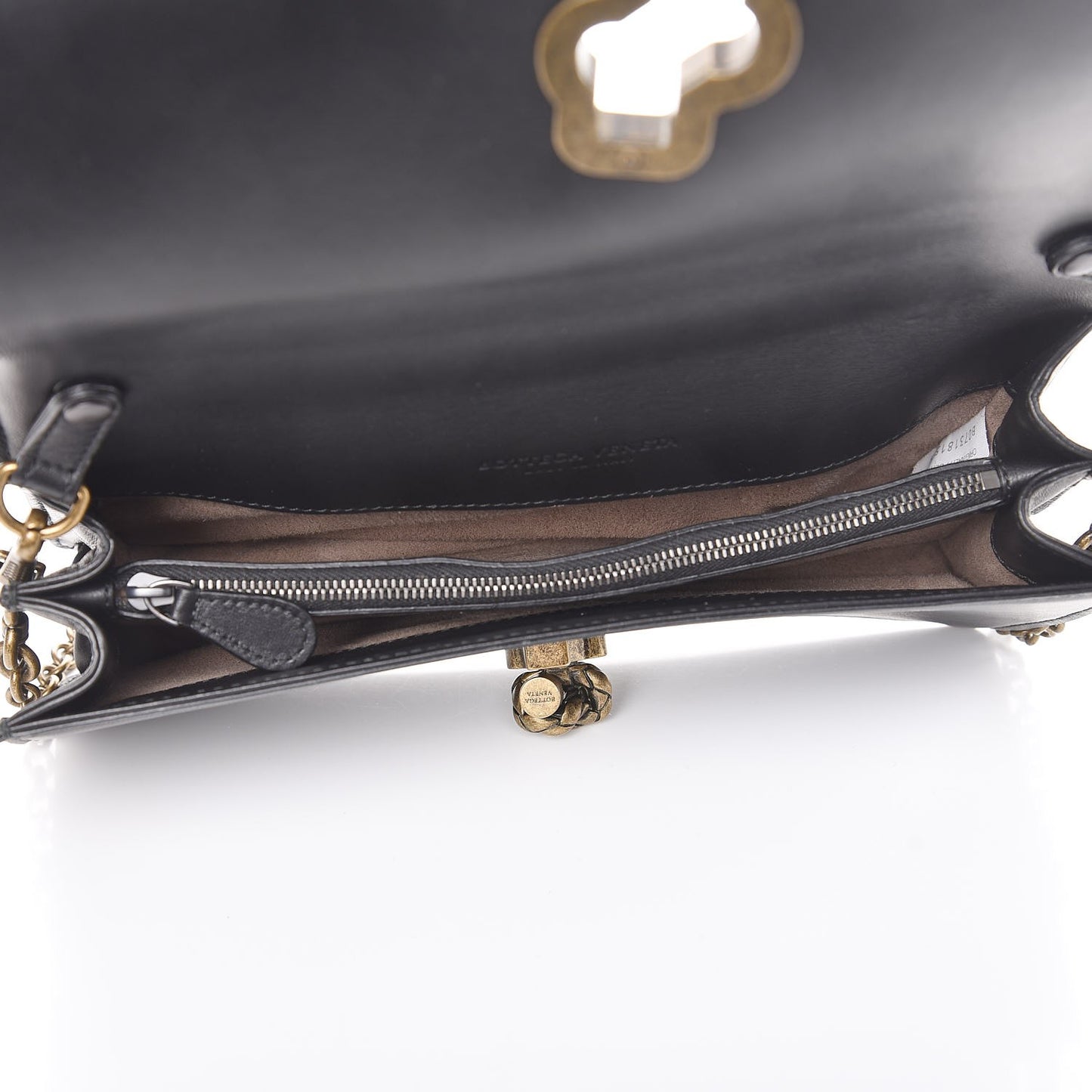 Nappa Spheres Knot Clutch Black