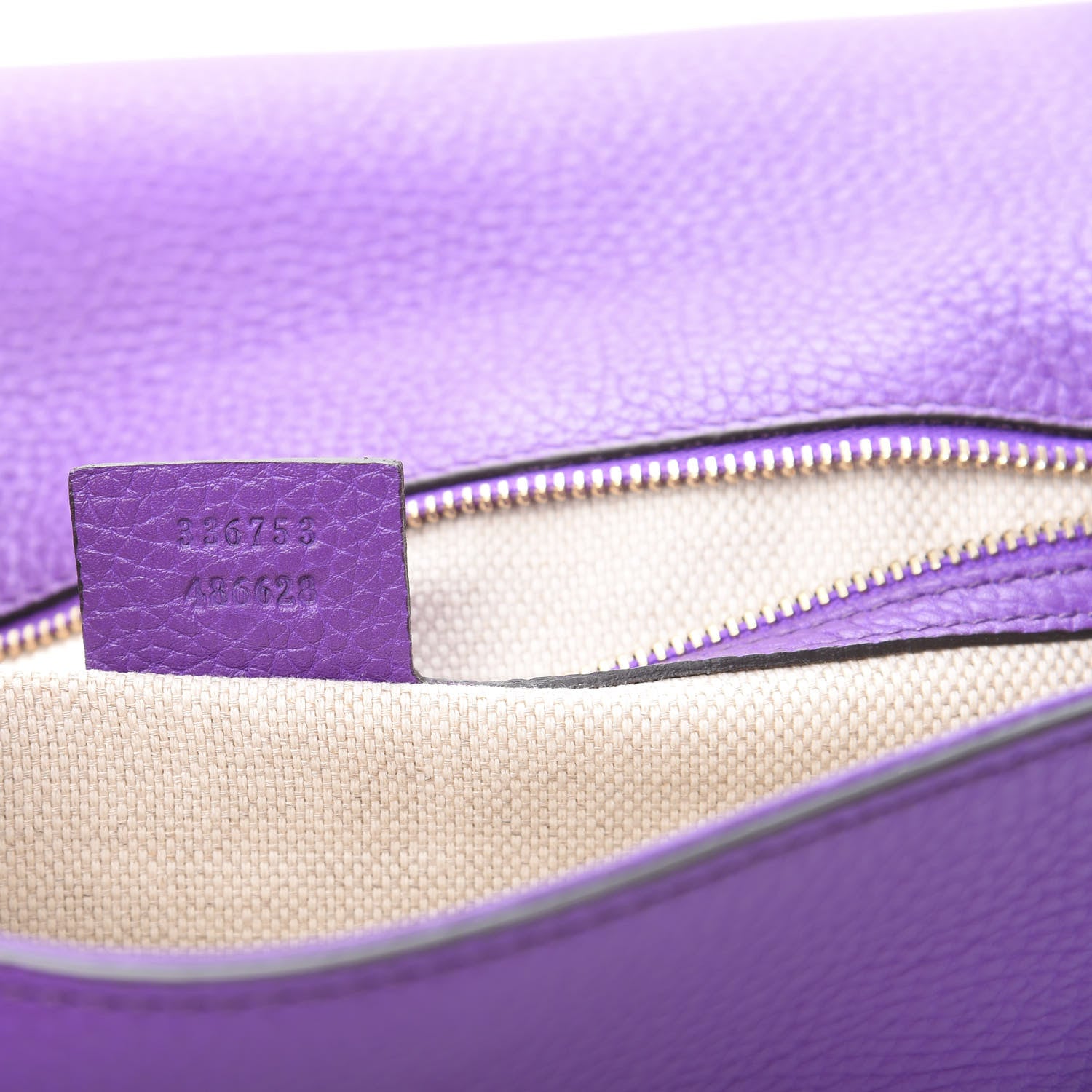 Gucci Pebbled Calfskin Medium Soho Clutch Shine Purple 7 of 11