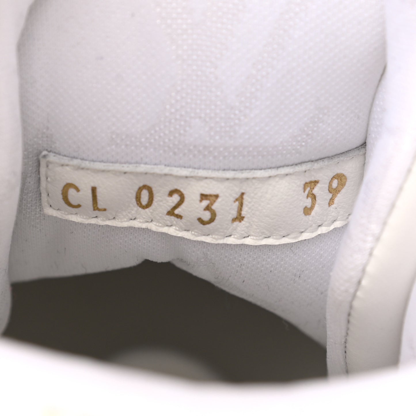 Metallic Calfskin Embossed Monogram Boombox Sneakers 39 White Silver