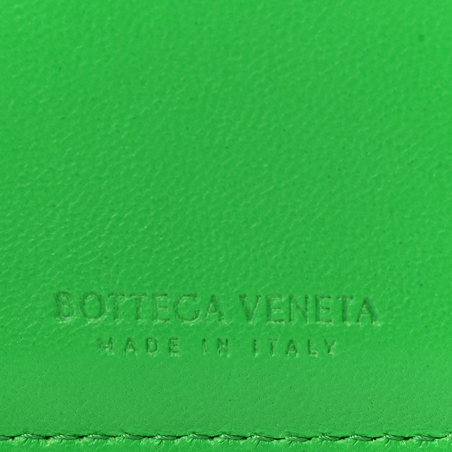 Nappa Maxi Intrecciato Zip Card Holder Parakeet