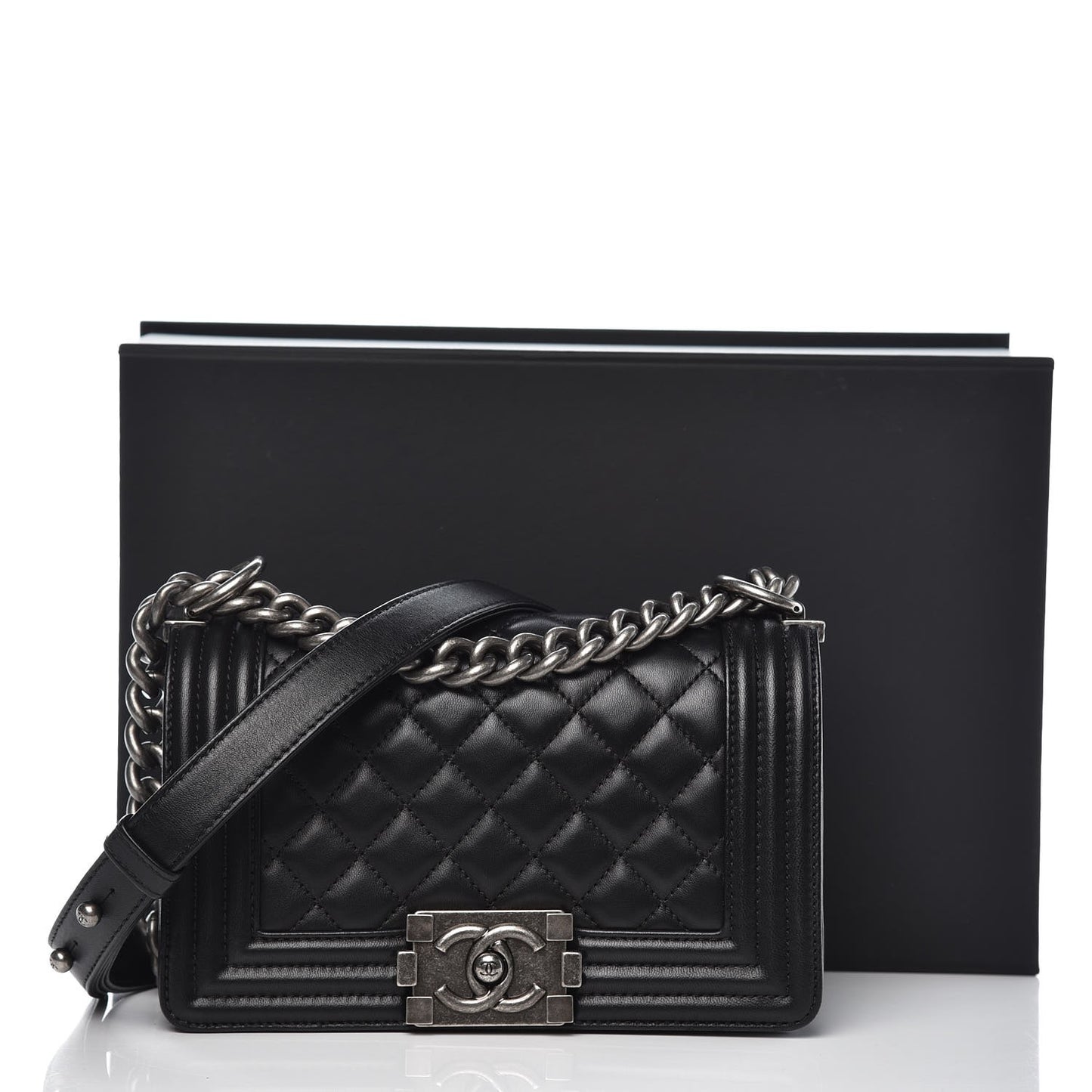 Lambskin Quilted Small Boy Flap Black