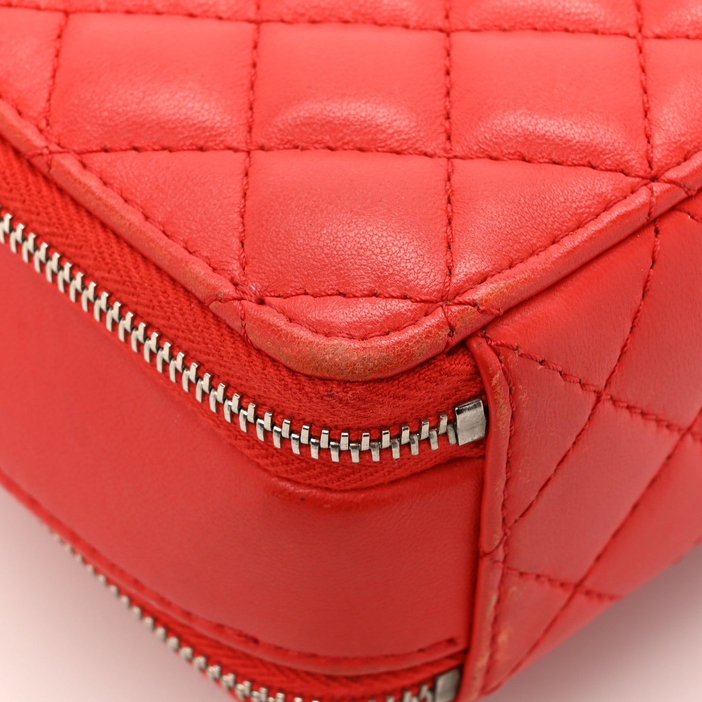 Lambskin Quilted Small Pocket Box Camera Case Red
