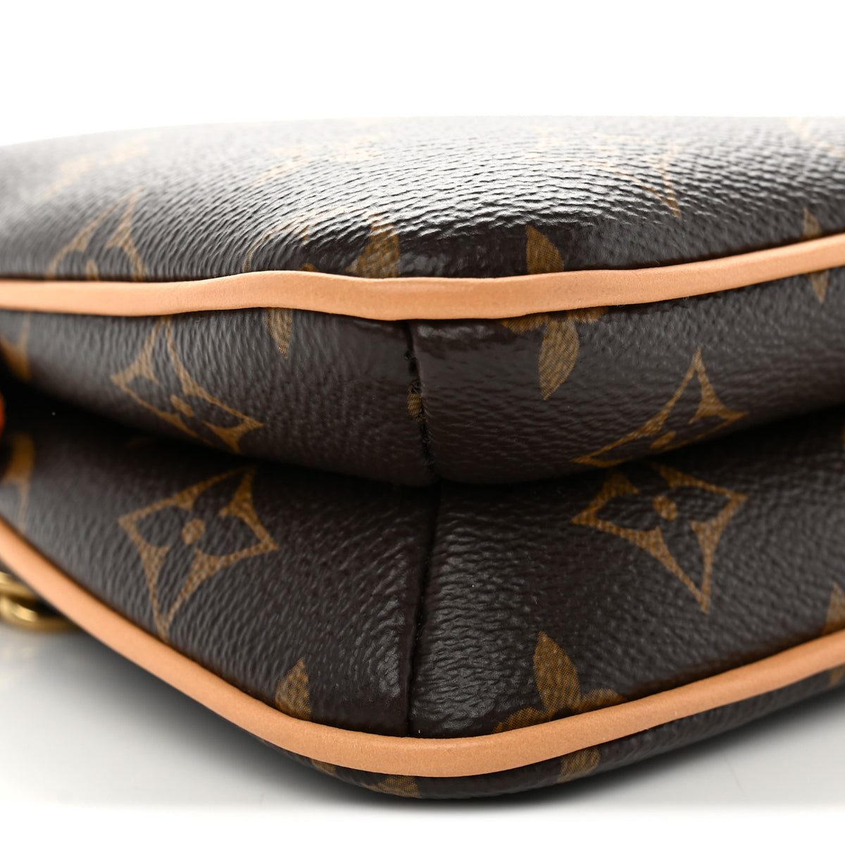 Monogram Liv Pochette