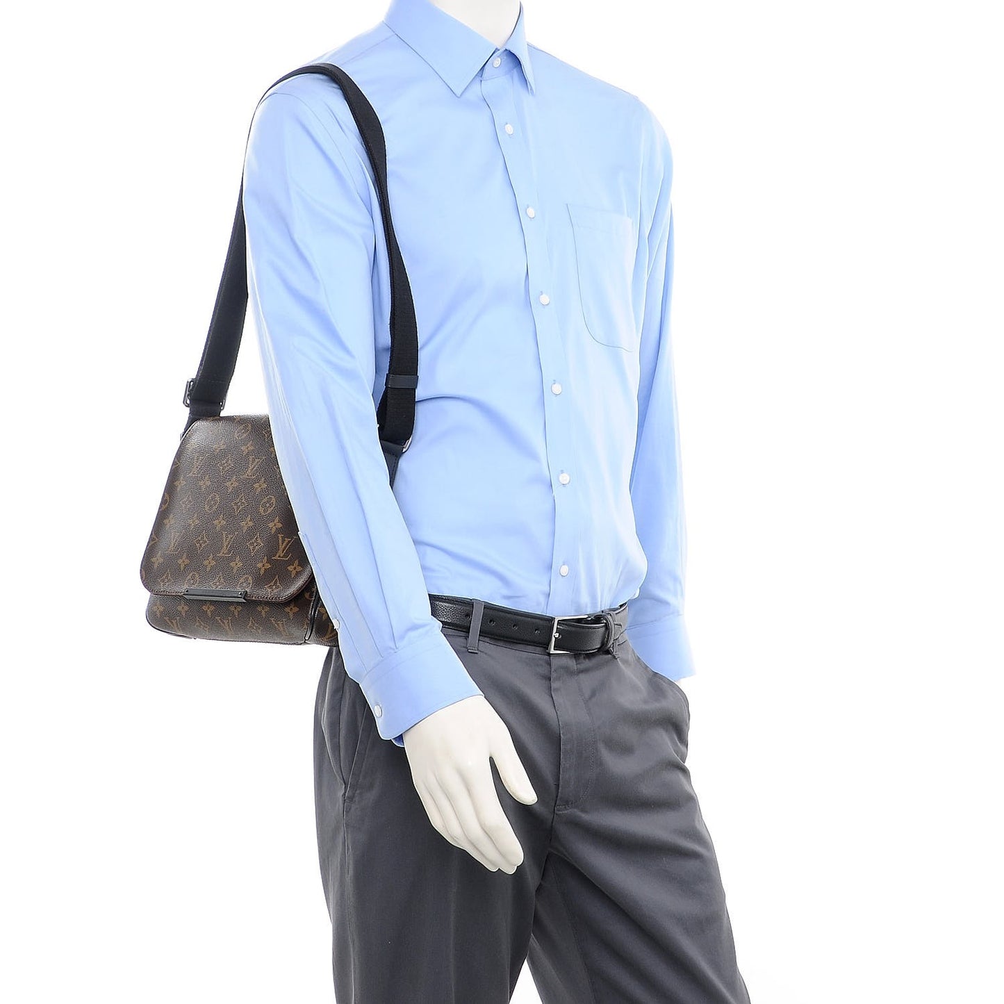 Monogram Macassar District PM