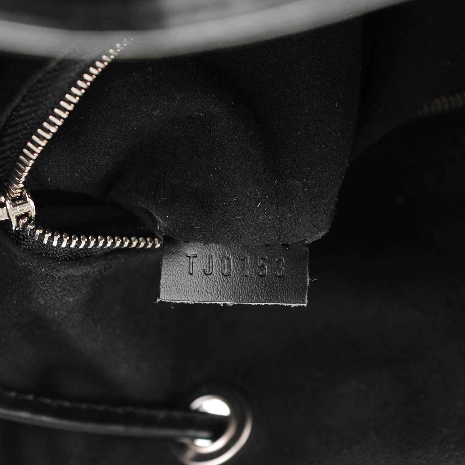 Louis Vuitton Epi Noe NM Black 6 of 7