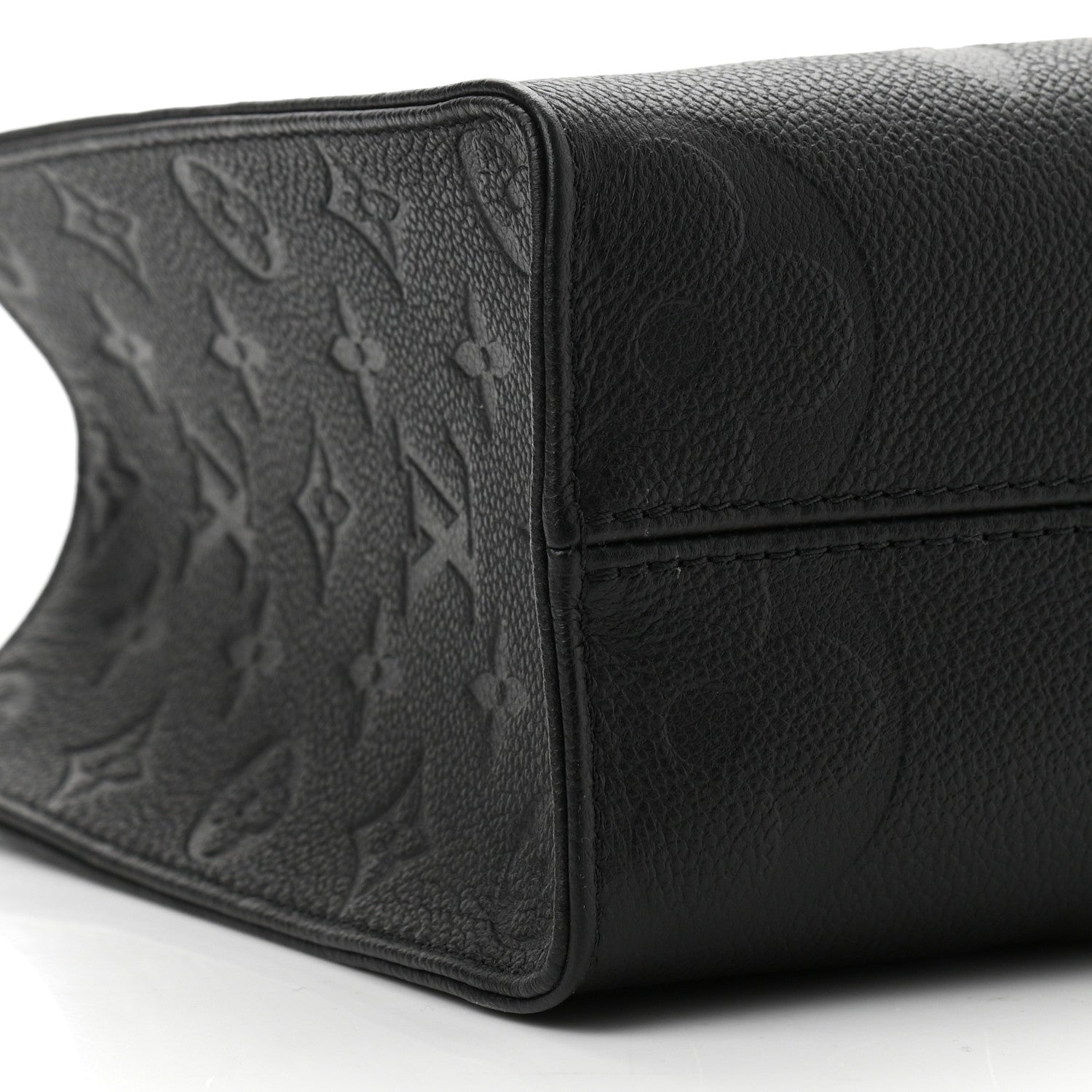 Louis Vuitton Empreinte Monogram Giant Onthego PM Black 9 of 11