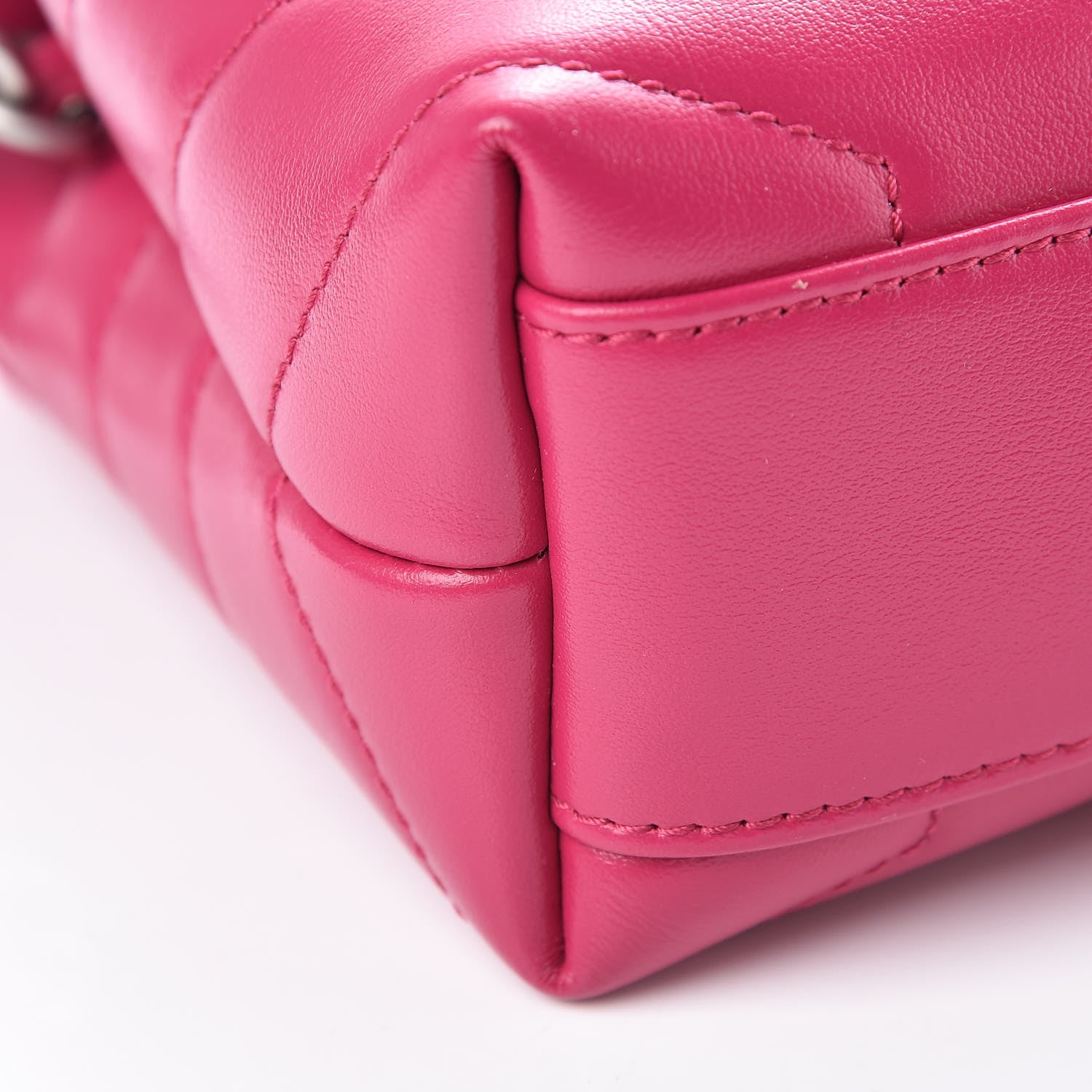 Saint Laurent Calfskin Y Quilted Monogram Toy Loulou Crossbody Bag Freesia 8 of 10