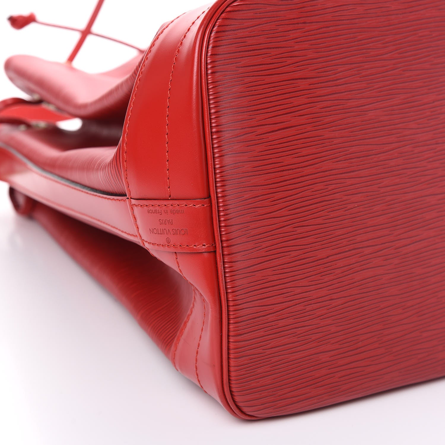 Louis Vuitton Epi Noe Castillan Red 7 of 7