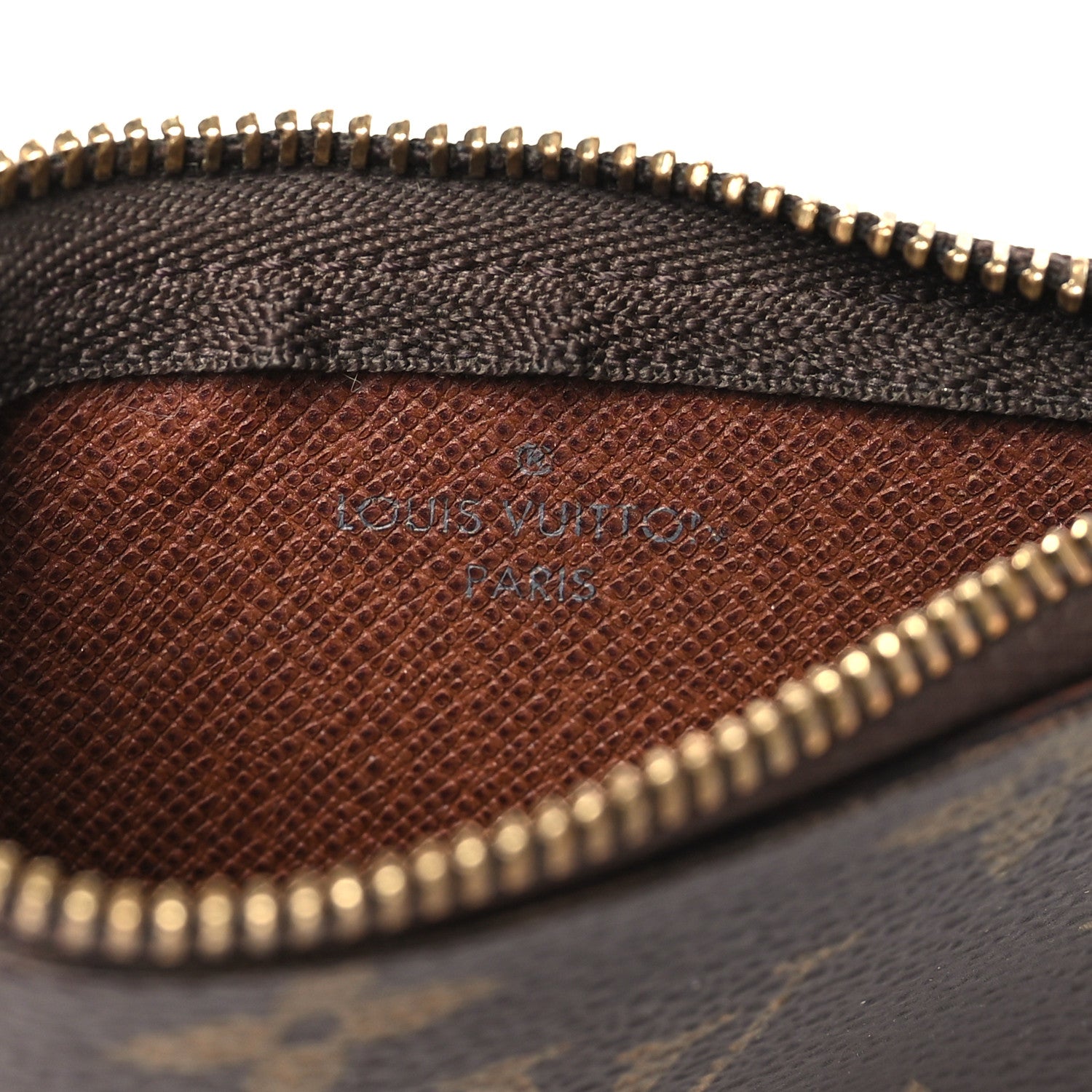 Louis Vuitton Monogram Key Pouch 6 of 7