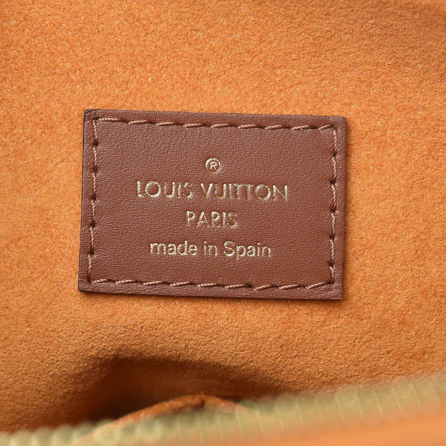 Monogram V Tote MM Safran