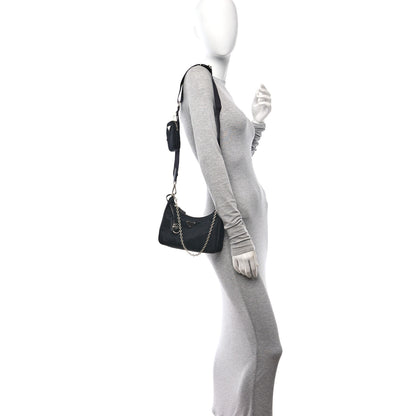 Prada Nylon Re-Edition 2005 Shoulder Bag Black 2 of 9