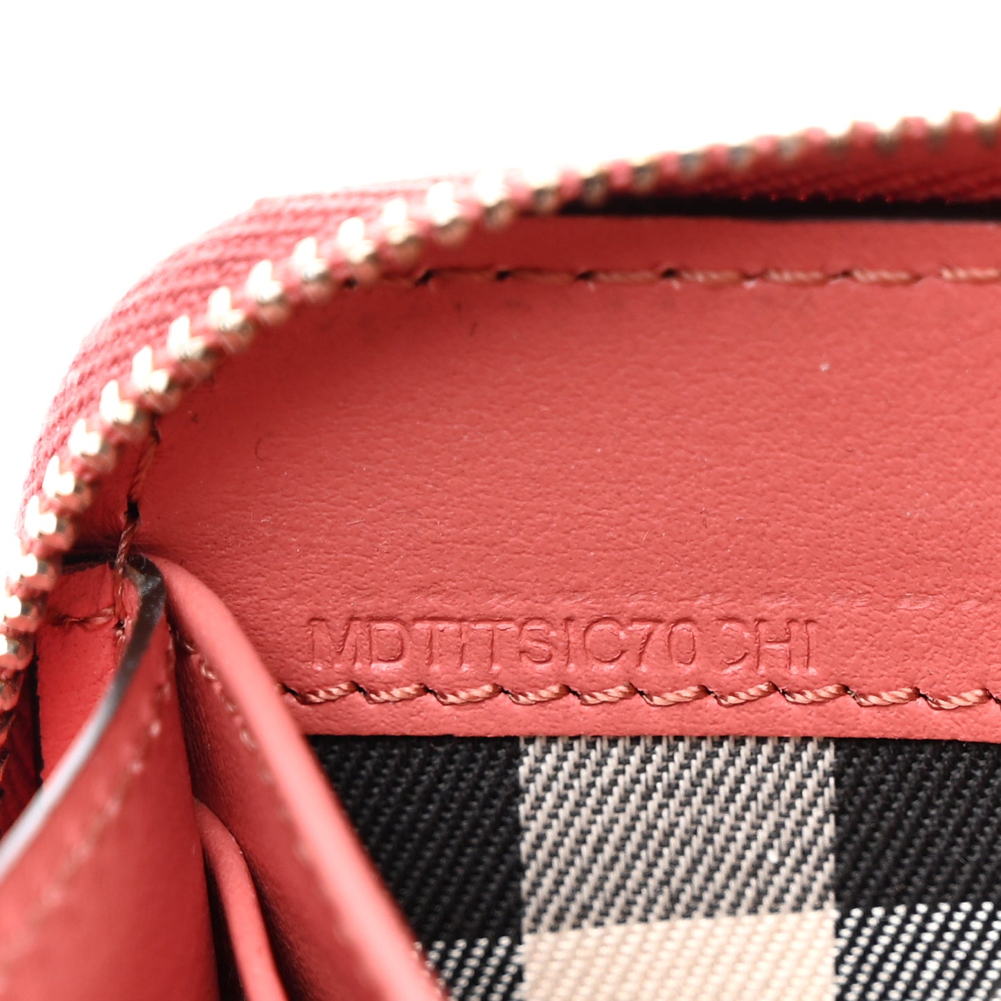 Grainy Calfskin Zip Around Wallet Cinnamon Red