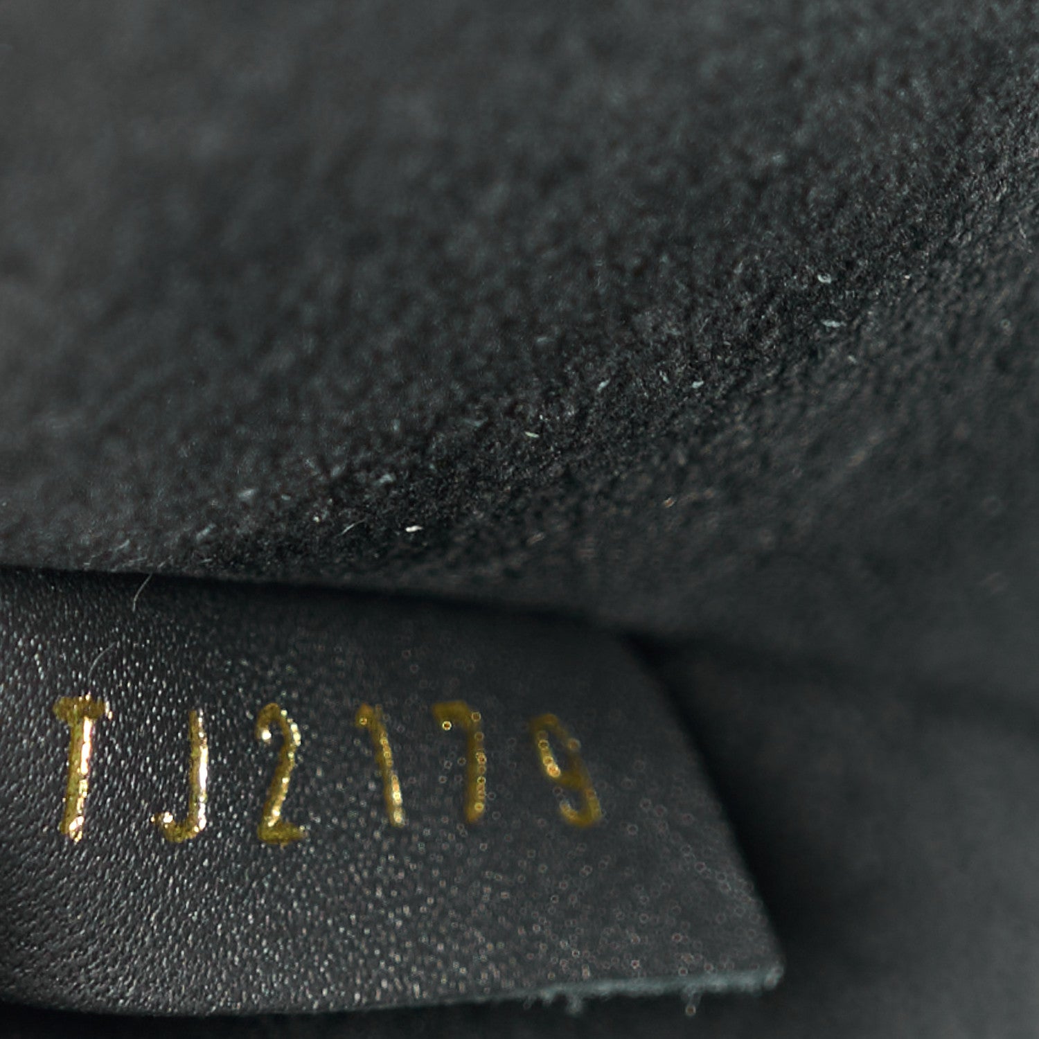 Louis Vuitton Calfskin New Wave Zipped Pochette Black 8 of 12