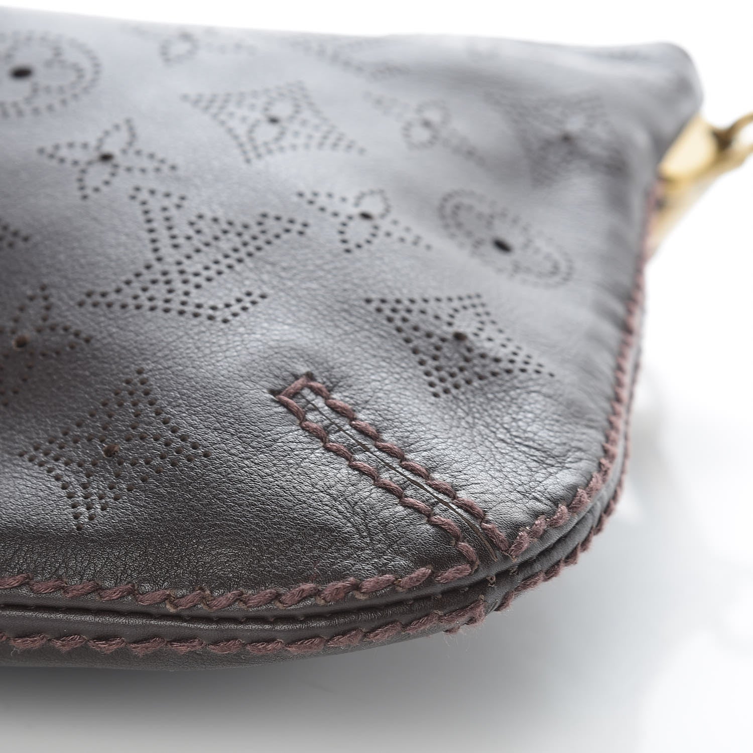 Louis Vuitton Mahina Onatah Pochette Moka 9 of 9