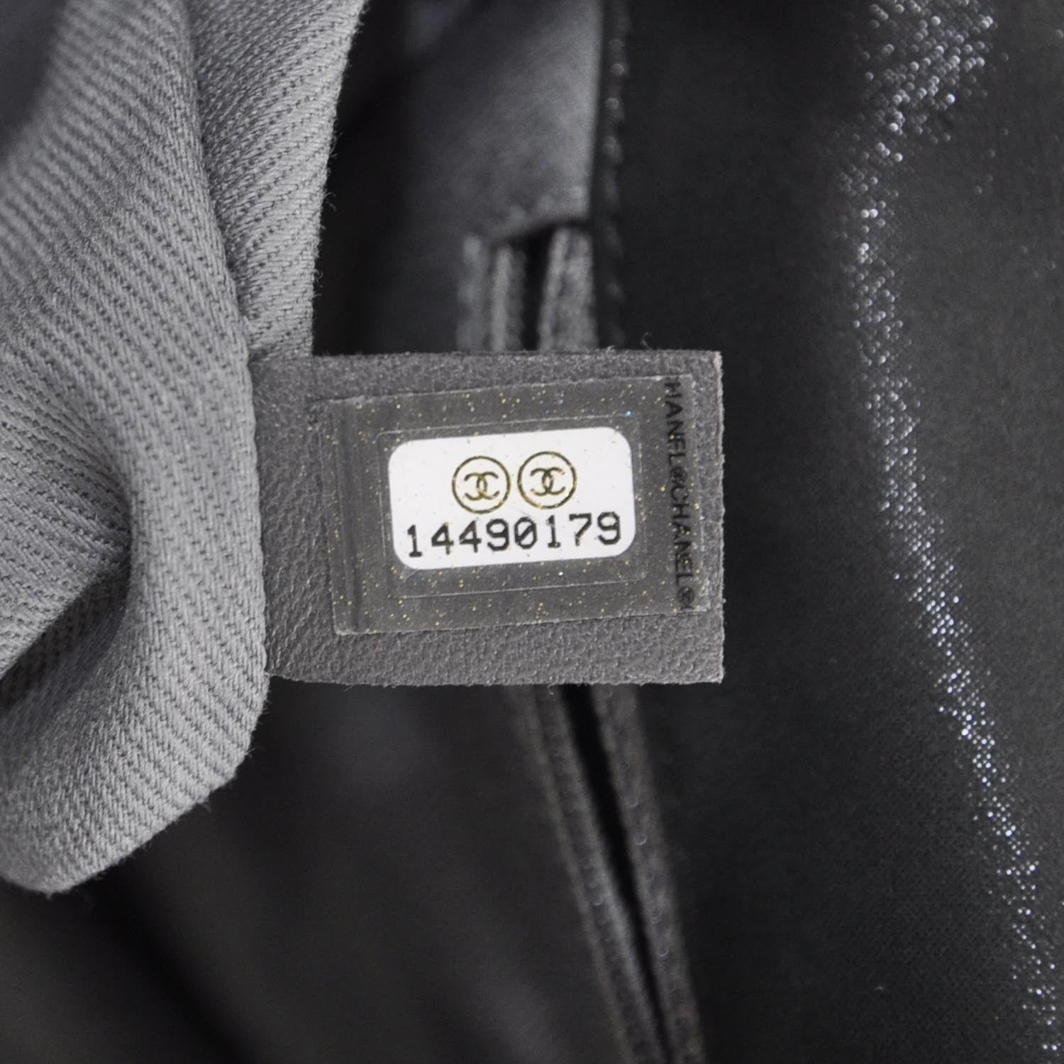 Chanel Iridescent Calfskin Glint Flap Black 8 of 9
