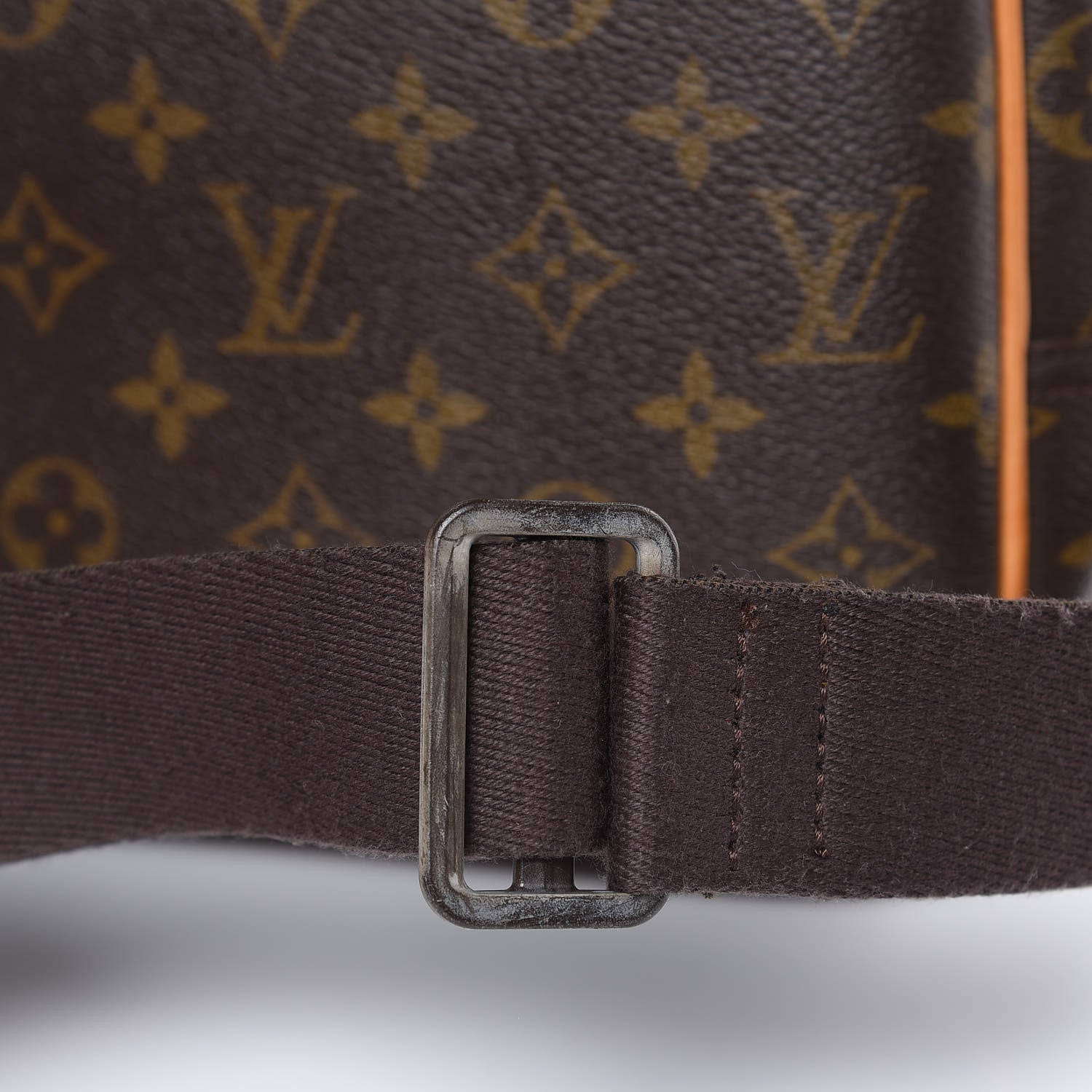Louis Vuitton Monogram Reporter PM 20 of 21