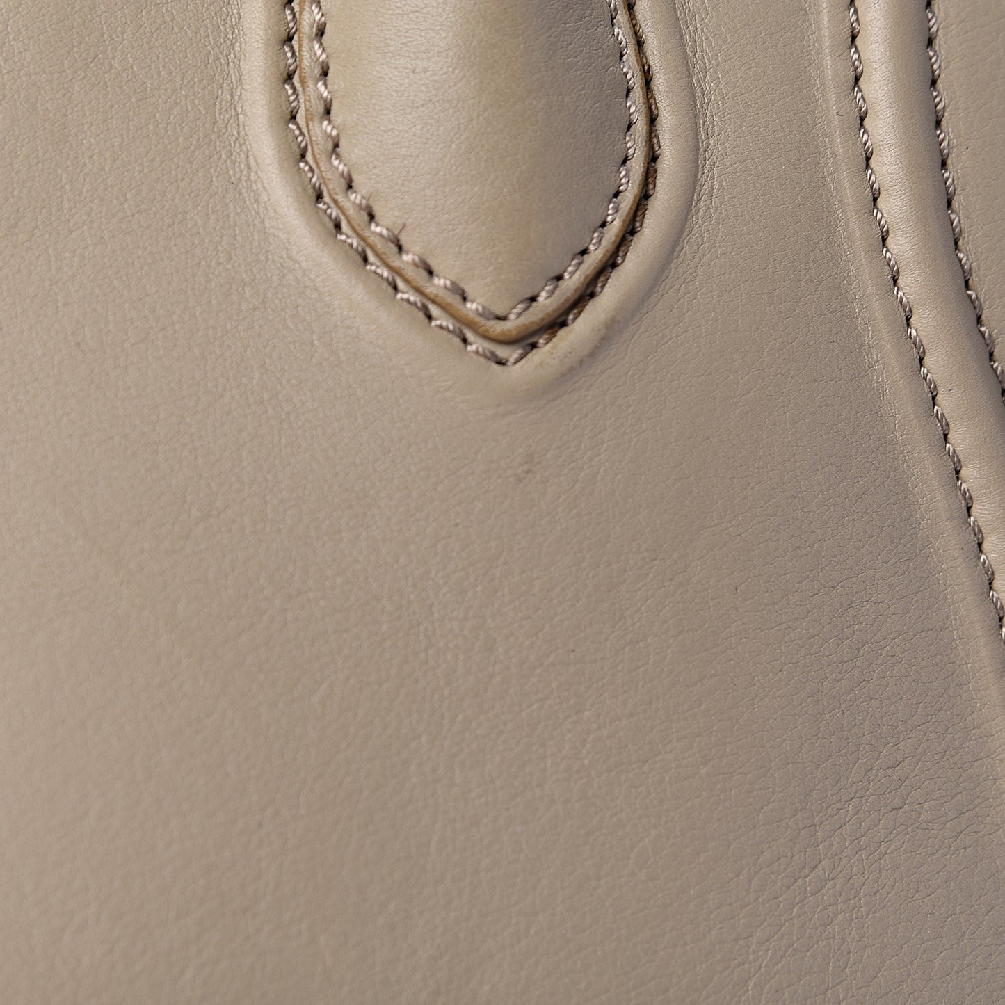 Supple Calfskin Medium Phantom Luggage Beige