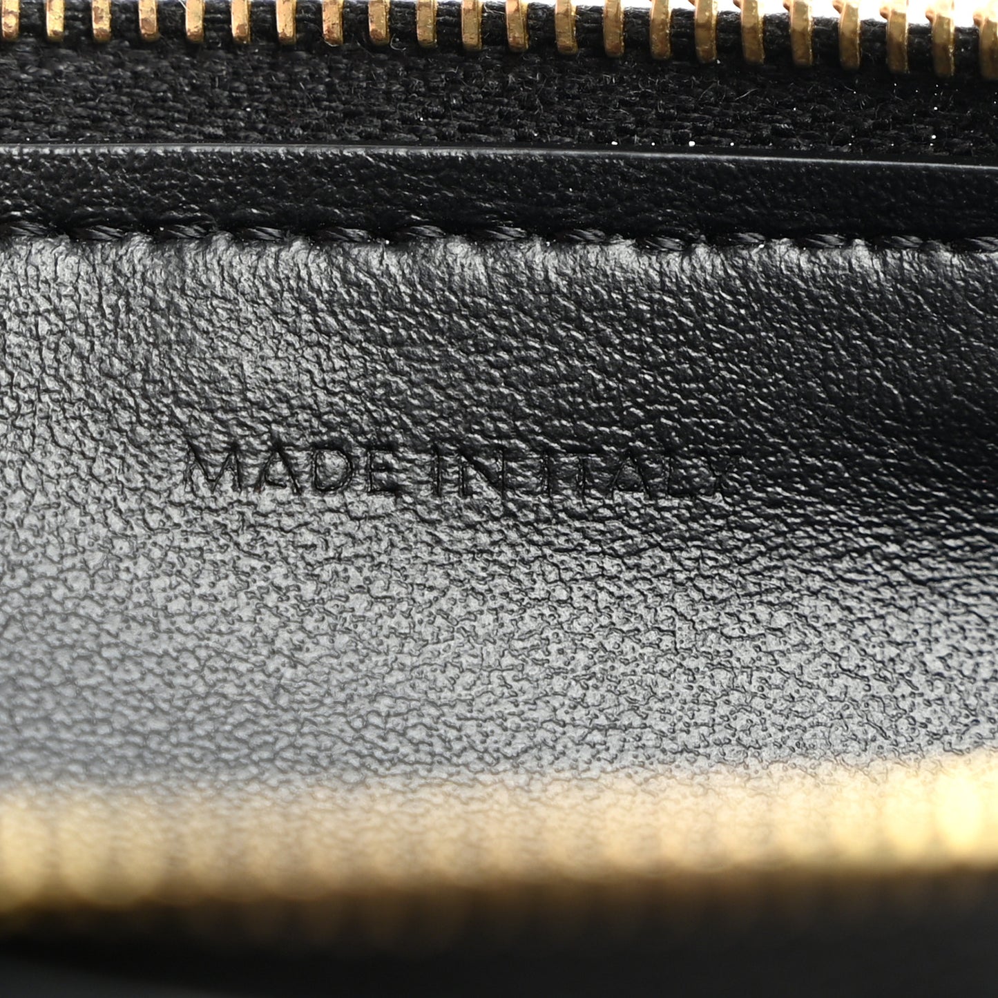 Smooth Calfskin Cuir Triomphe Coin and Card Pouch With Hook Black