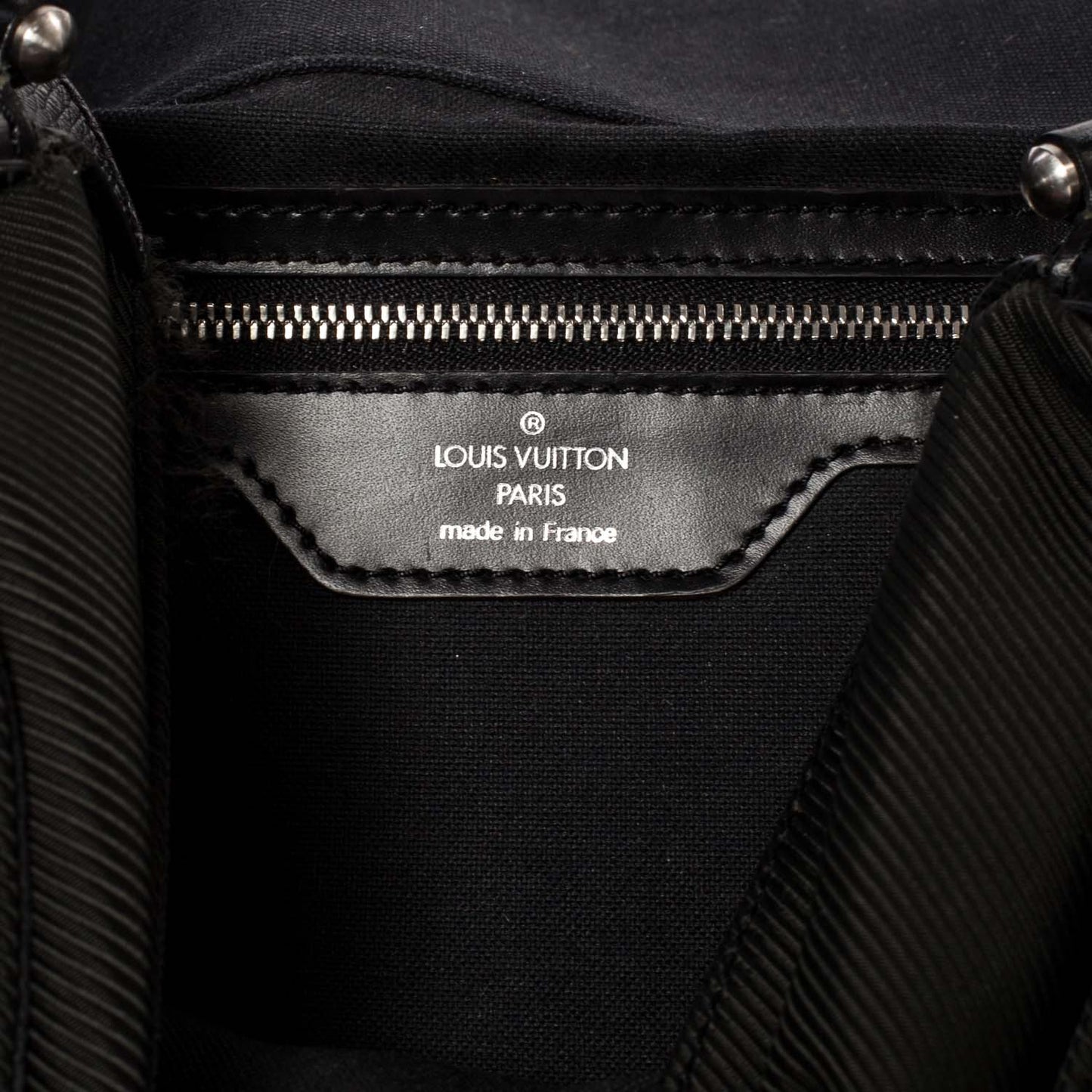 Taiga Viktor Messenger Bag
