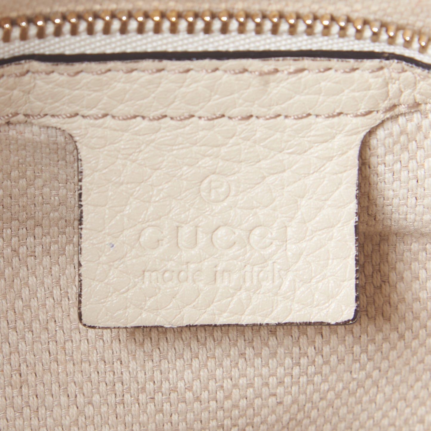 Pebbled Calfskin Large Soho Hobo Off White