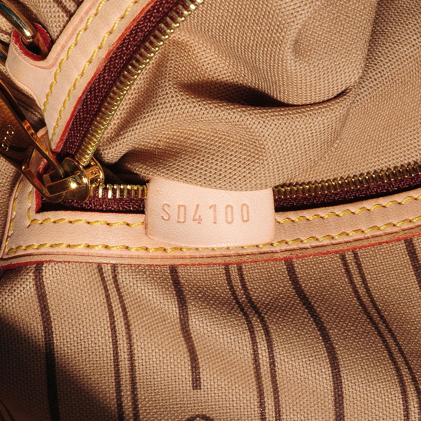 Monogram Delightful MM
