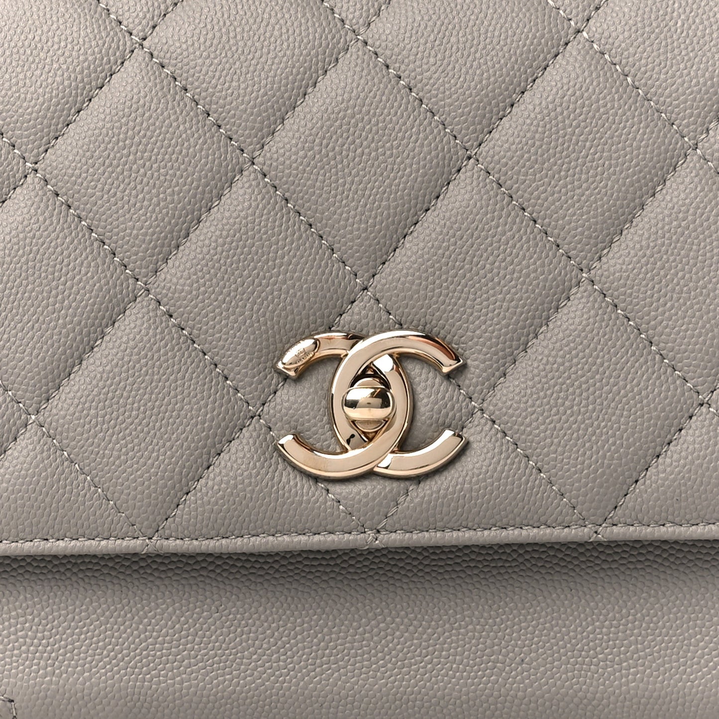 Caviar Quilted Medium Business Affinity Flap Grey