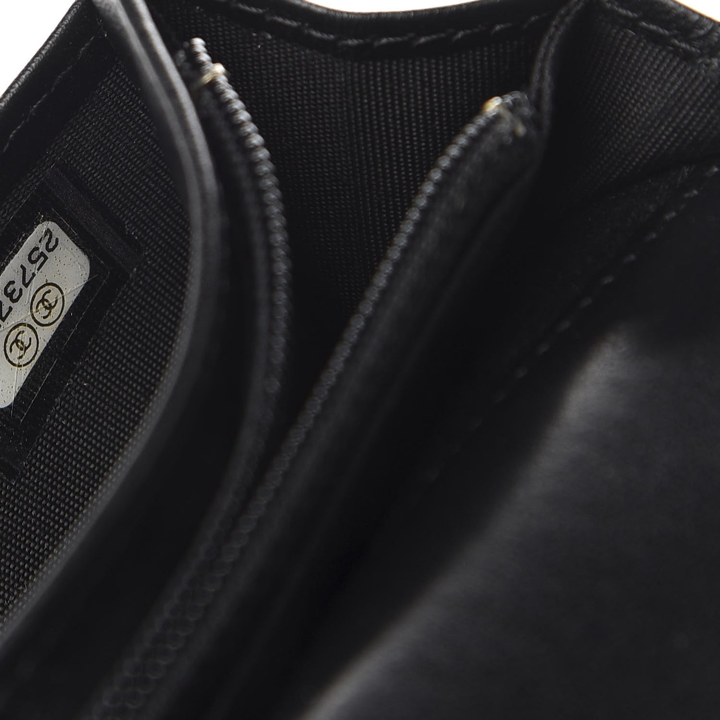 Caviar Quilted Boy Yen Wallet Black