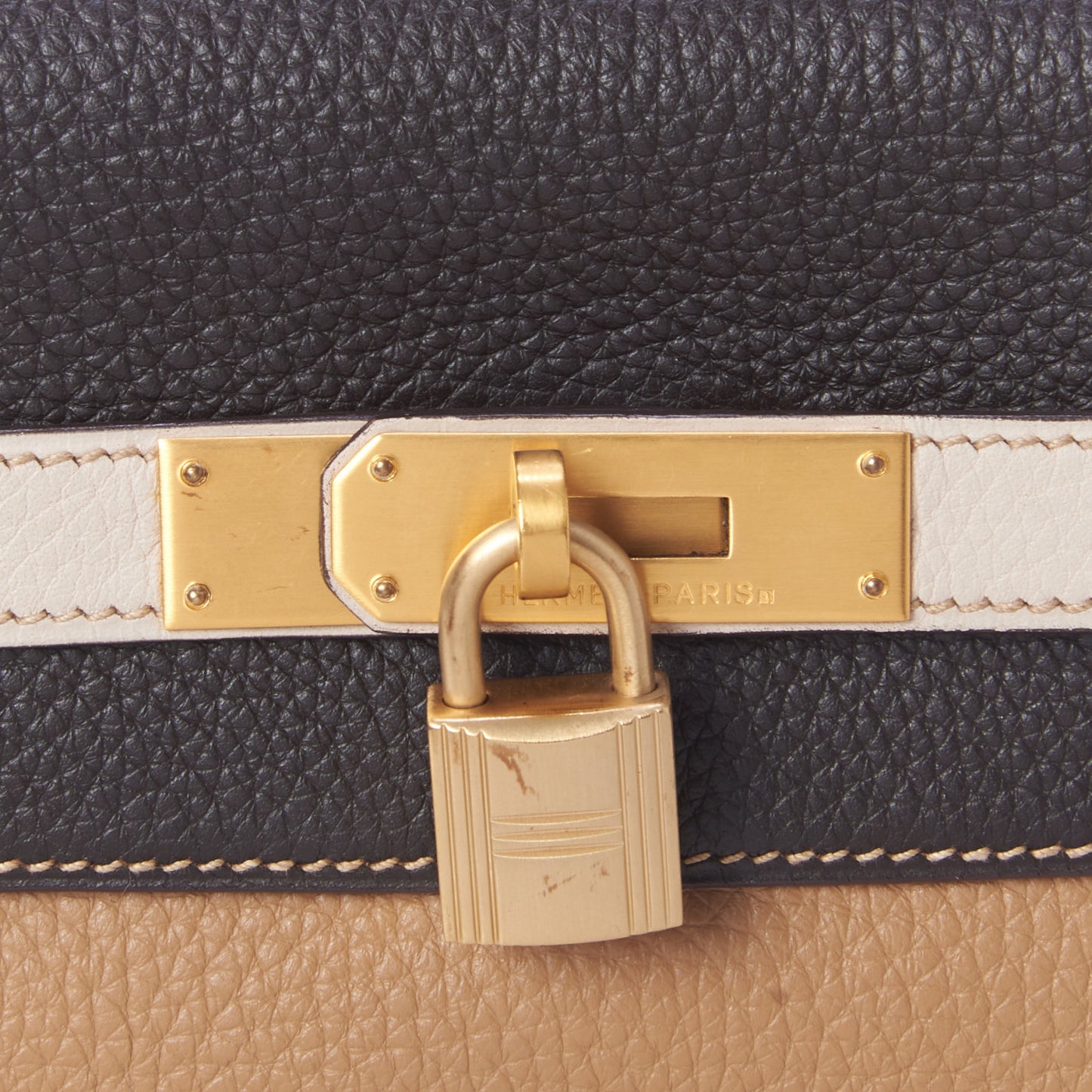 Taurillon Clemence Tri-Color Kelly Retourne 35 Tabac Camel Ebene Parchemin