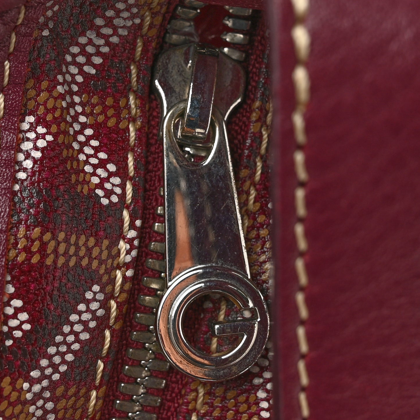 Goyardine Fidji Zip Hobo Burgundy