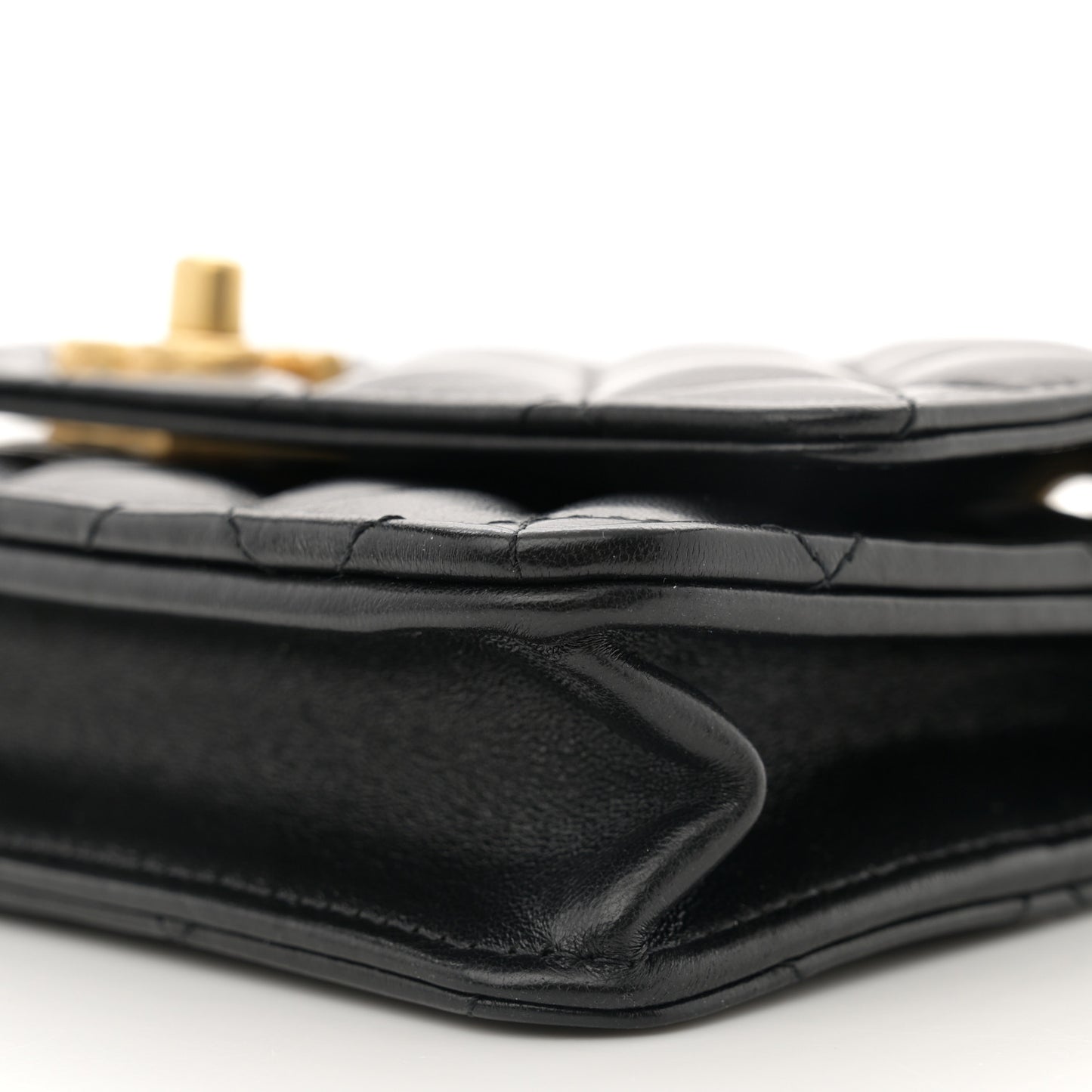 Lambskin Quilted Pillow Crush Wallet On Chain WOC Black