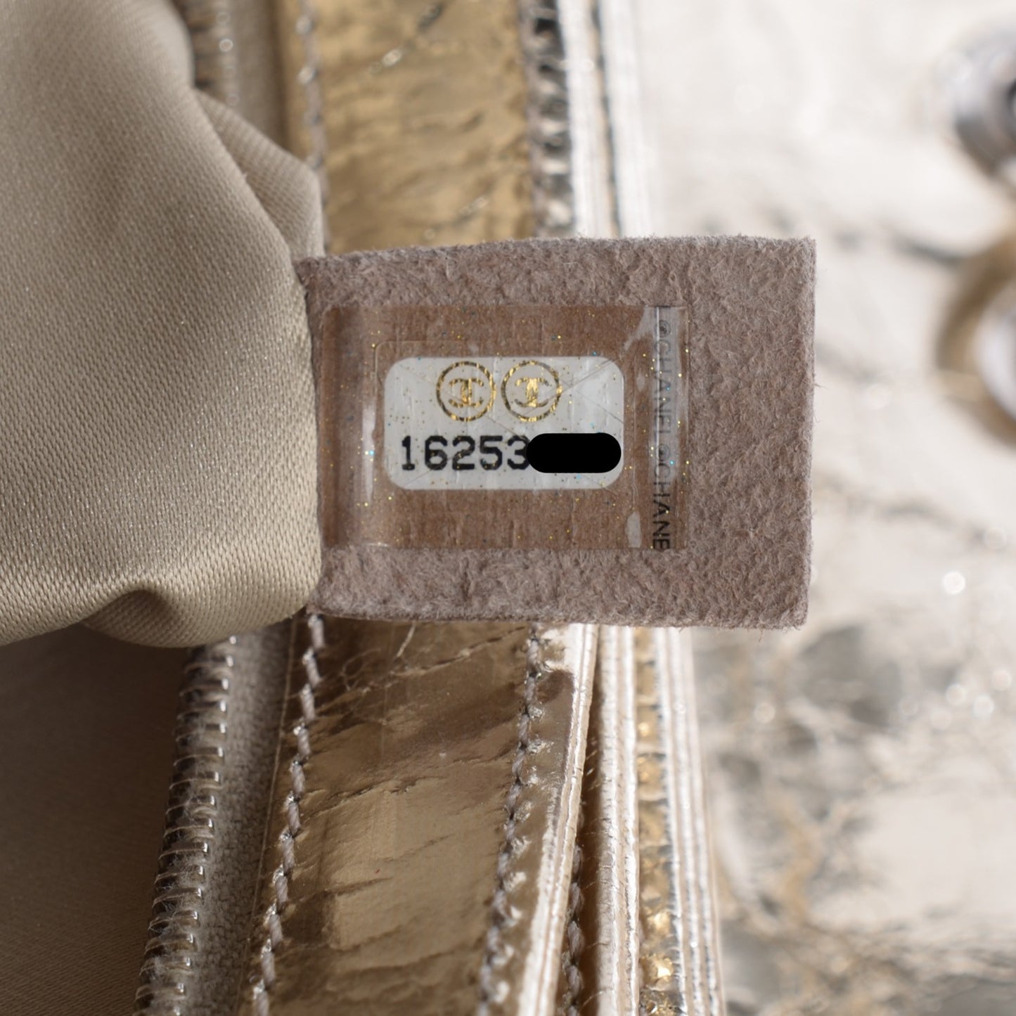 Metallic Crackled Calfskin Medium Clam's Pocket Flap Gold