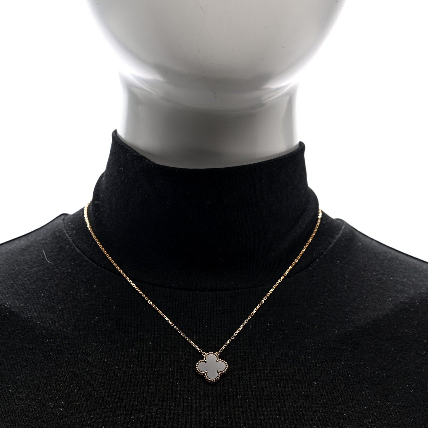 18K Yellow Gold Black Onyx Vintage Alhambra Pendant Necklace