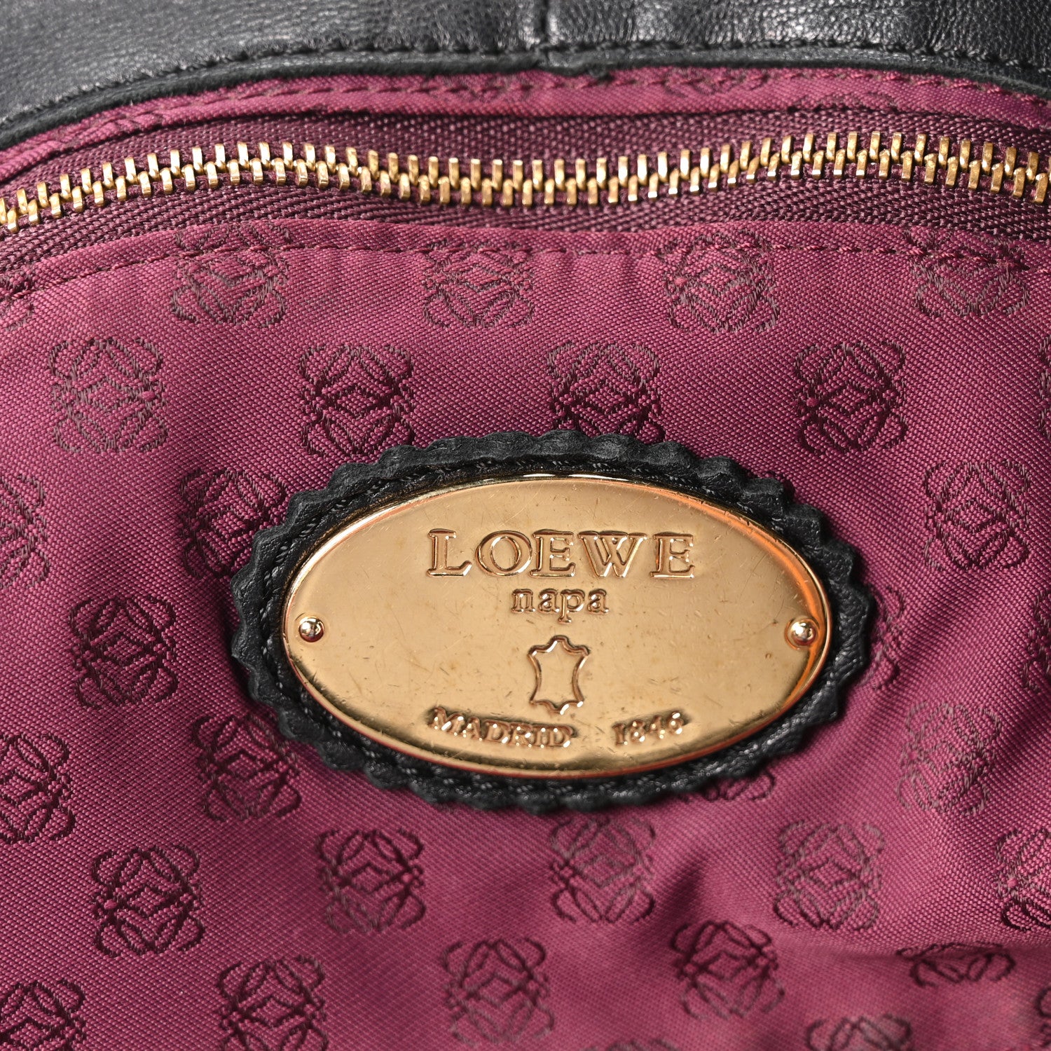 Loewe Nappa Aire Shoulder Bag Black 6 of 9