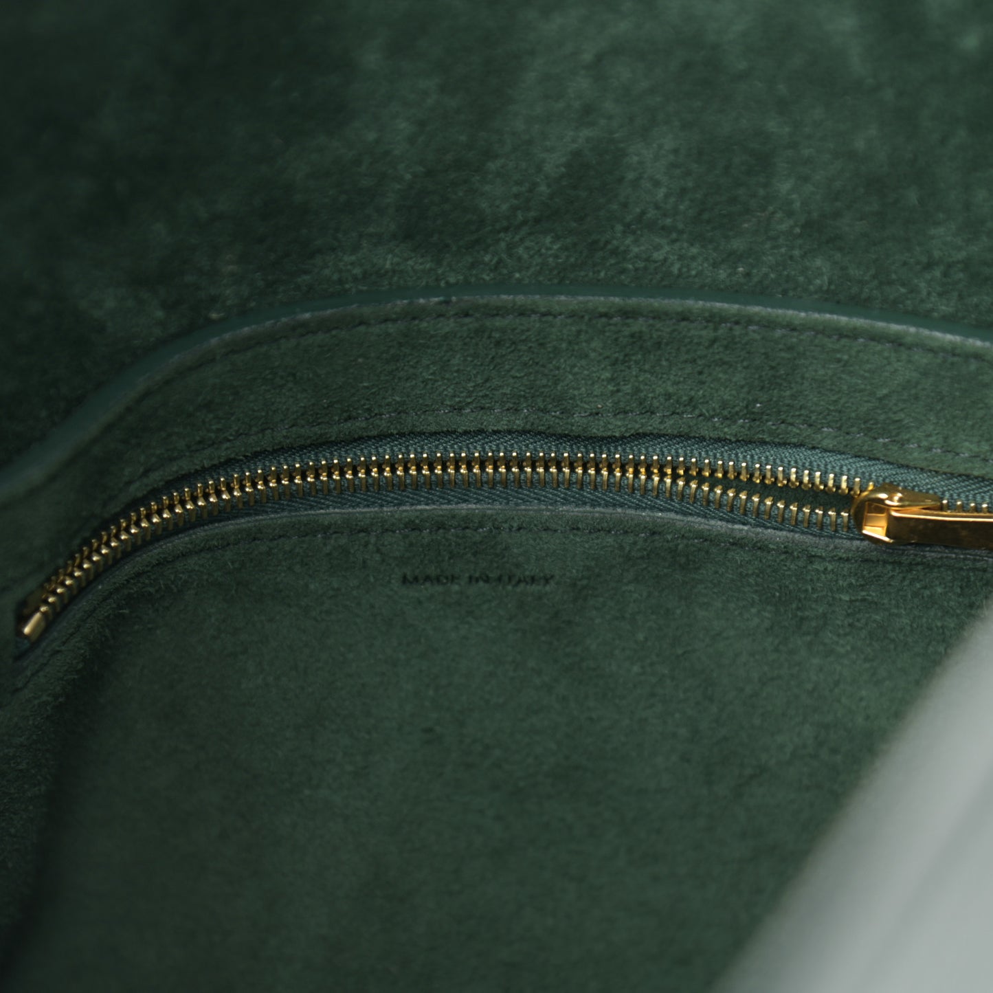 Soft Grained Calfskin Small Sangle Bucket Bag Amazone